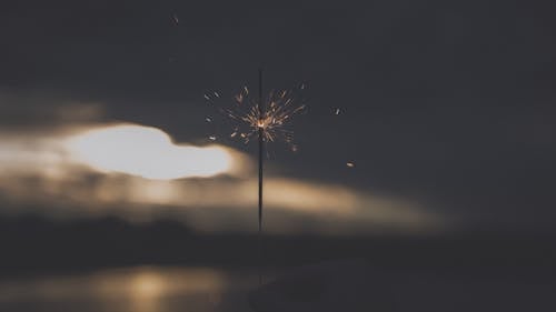 Foto profissional grátis de céu, chuva de prata, fagulhas