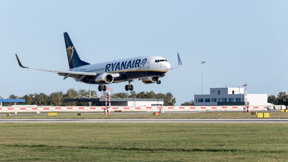 Ryanair Urges EU Governments to Delay New Border Rules to Prevent Summer Airport Chaos