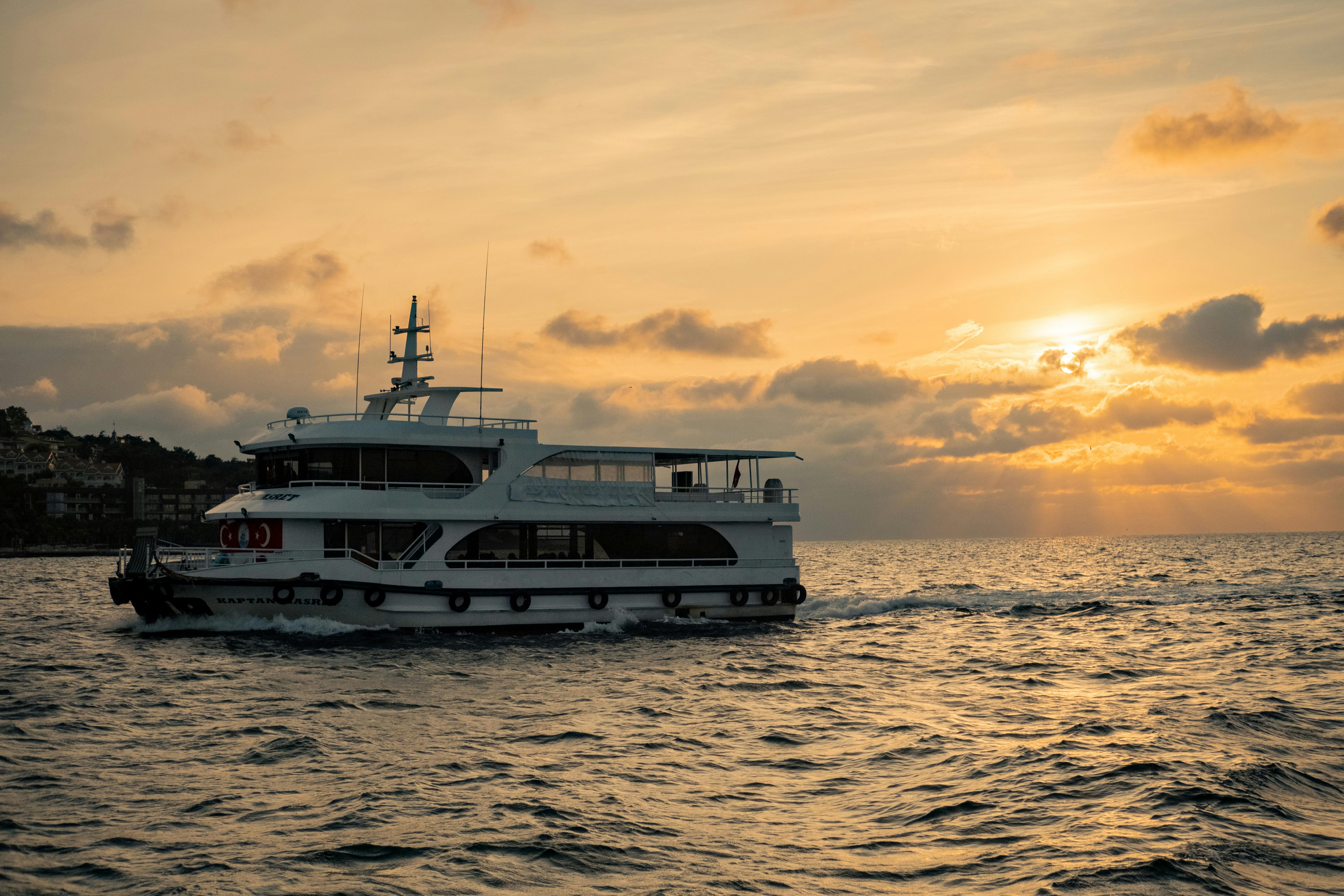 general travel agency — Photo by Zeynep Sude  Emek on Pexels