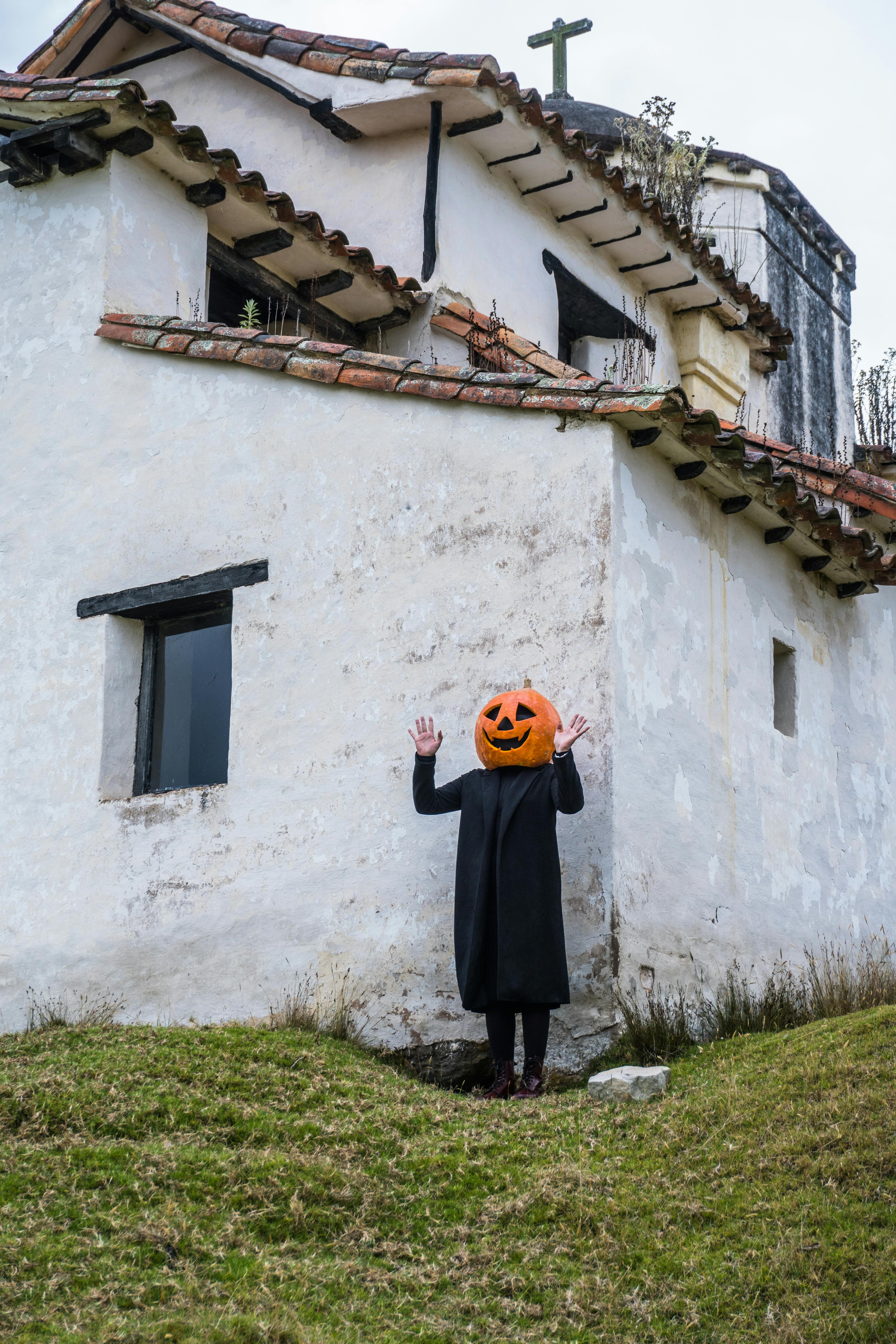 Ropa, Hormuzský prieliv a prázdne hrozby: Trumpove preklapania o vojne s Iránom