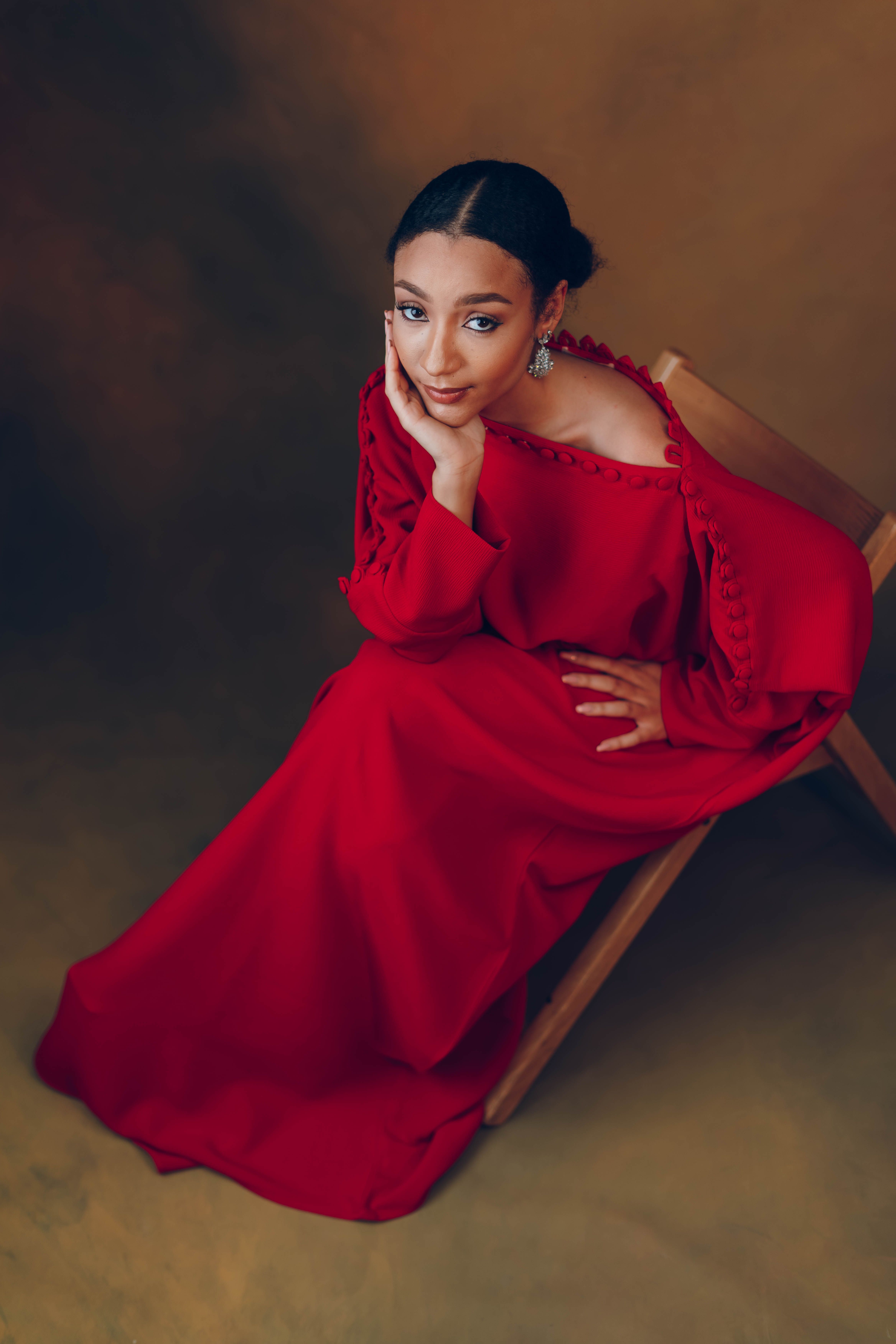 Lady in Red Dress main image 1