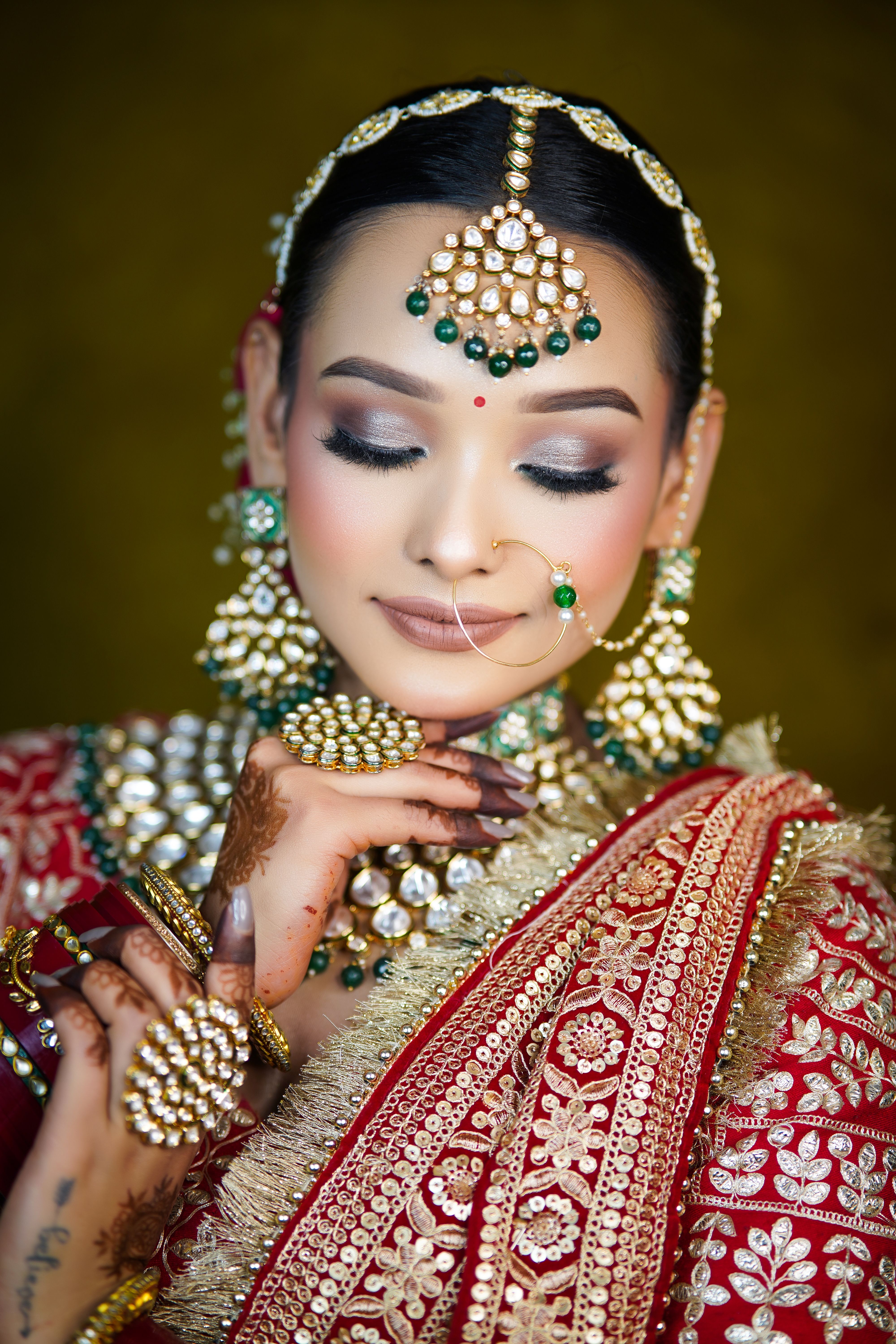 Beautiful Bride in Traditional Indian Attire · Free Stock Photo