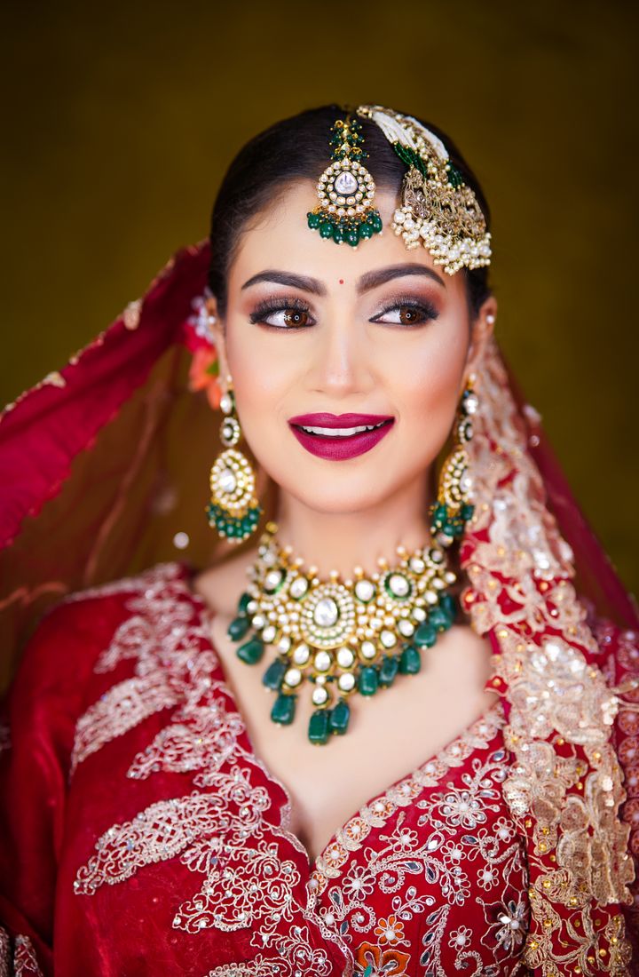 Reception makeup for the bride's sister