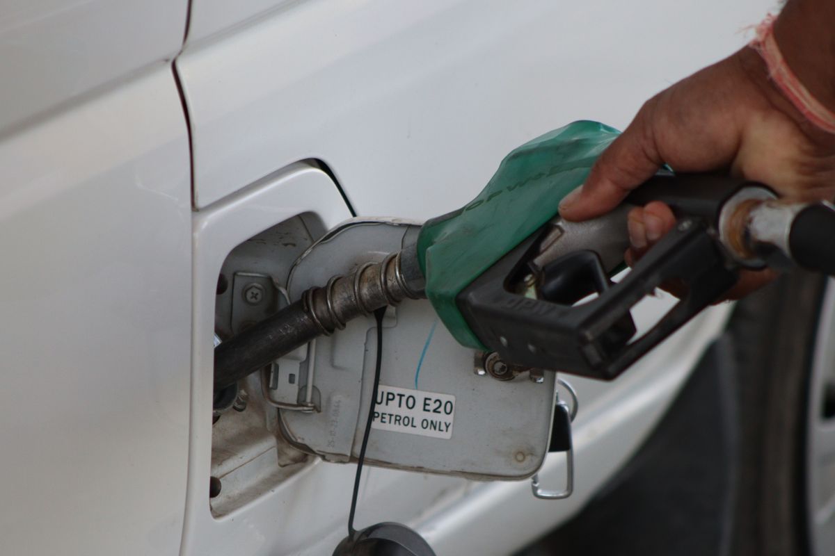 Fuel Saving in Pakistan: Practical Ways to Reduce Petrol Use Without Waiting for a Subsidy