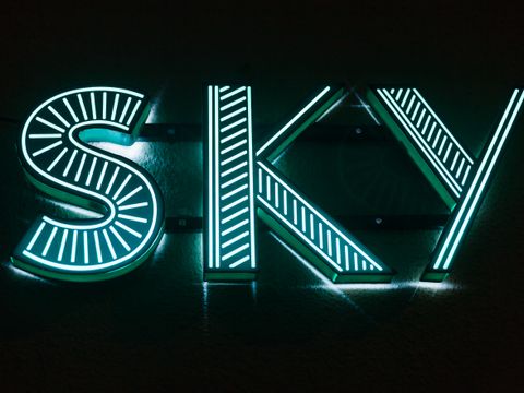 Illuminated channel letters
