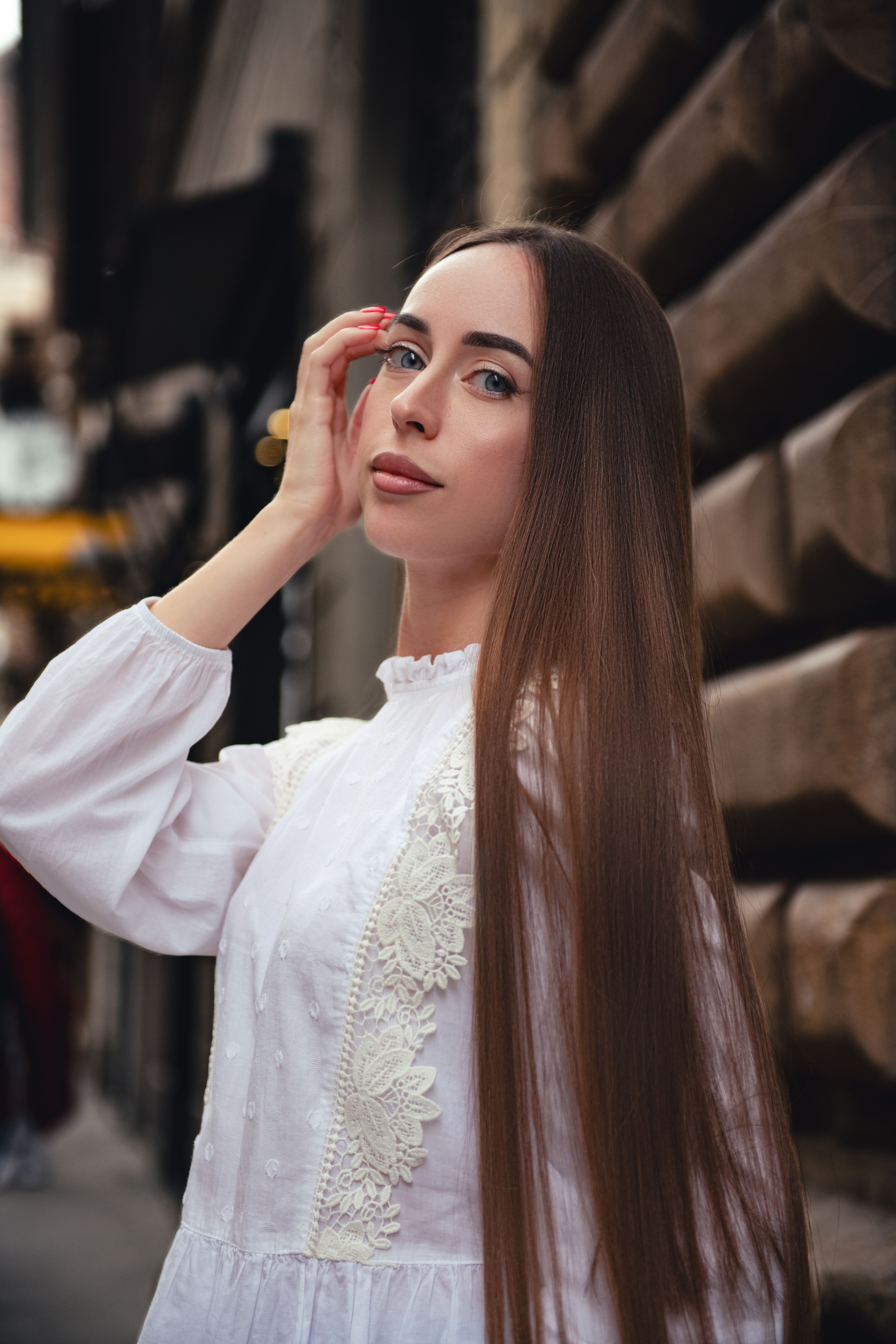 Elegant Portrait of Woman in Florence Street · Free Stock Photo
