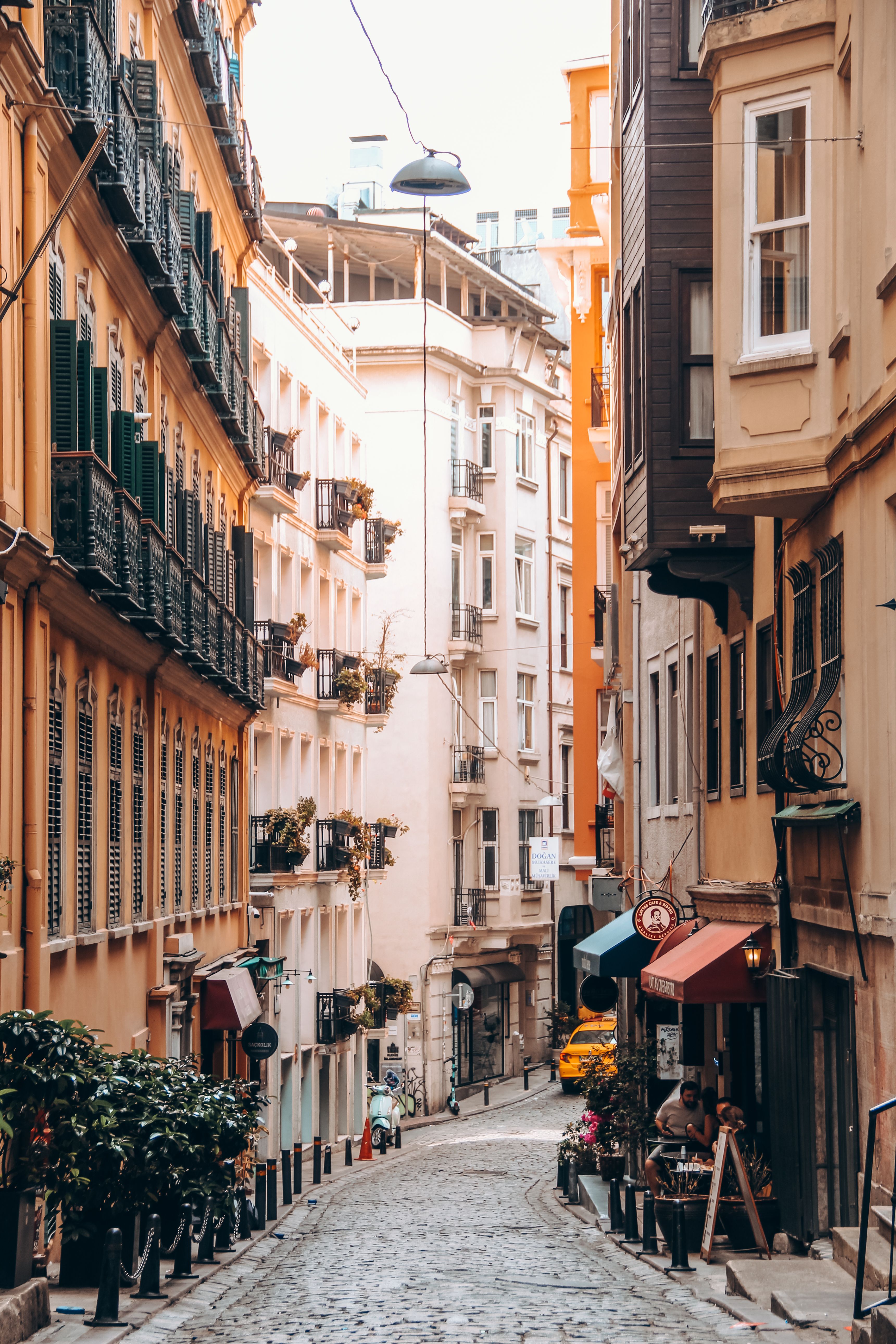Charming Cobbled Street in Historic European City · Free Stock Photo