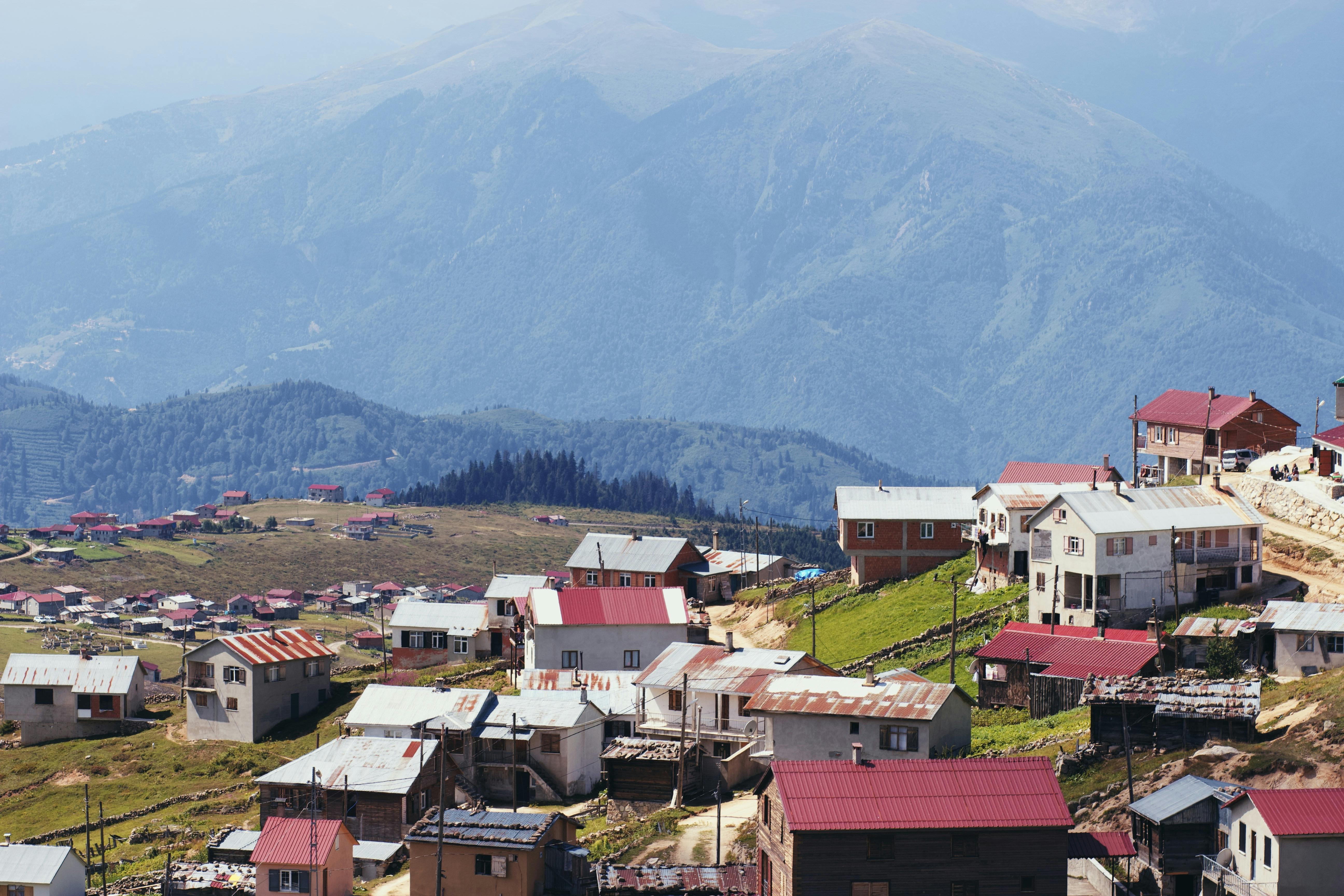Mortgage Rates Rise As Iran Conflict Drags On — Photo by Rüveyda Akkaya on Pexels