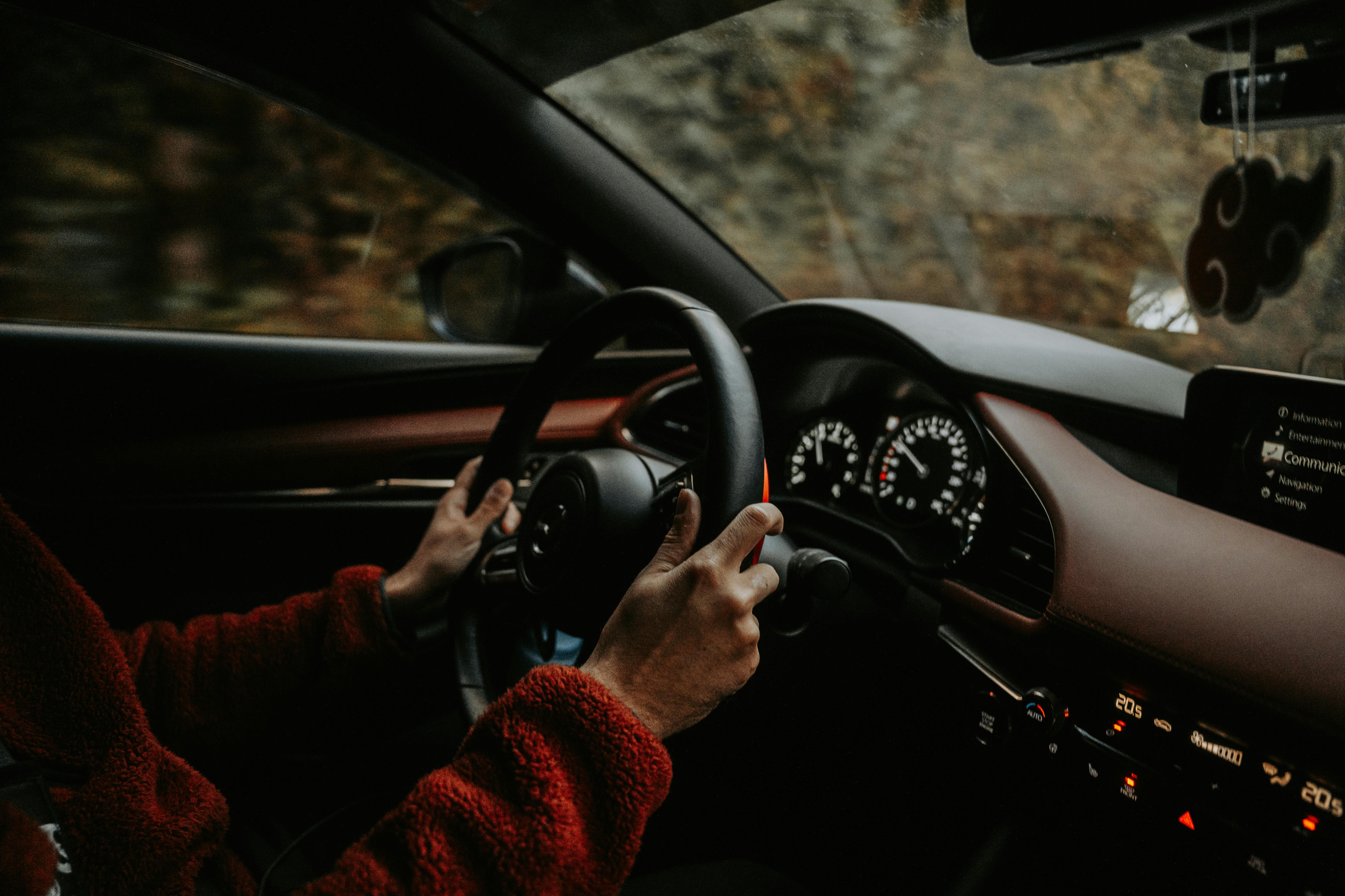 20 Australian travel influencers driving tourism campaigns in 2026 — Photo by Luke Miller on Pexels