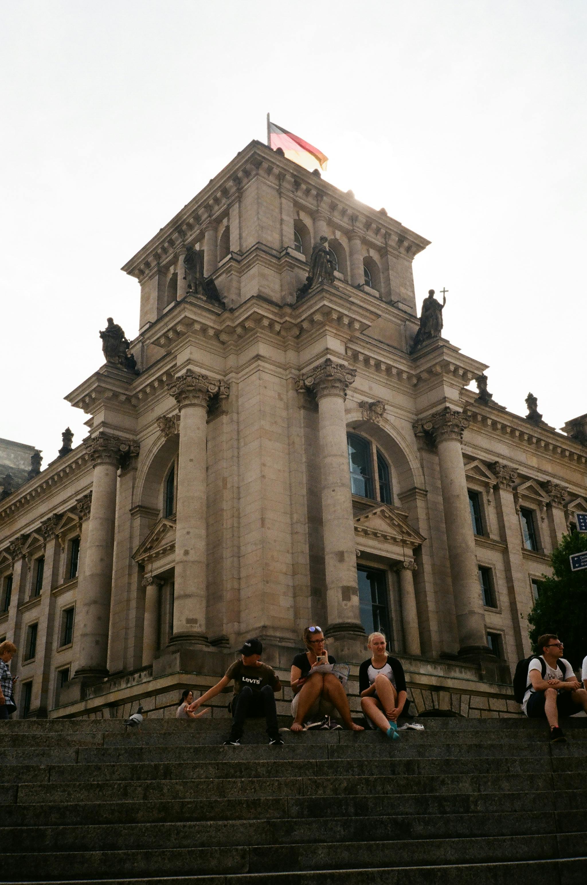 Statues Torn Down Photos, Download The BEST Free Statues Torn Down