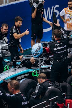 Afbeelding voor Hadjar 'curious' to drive for Red Bull, admits readiness doubts