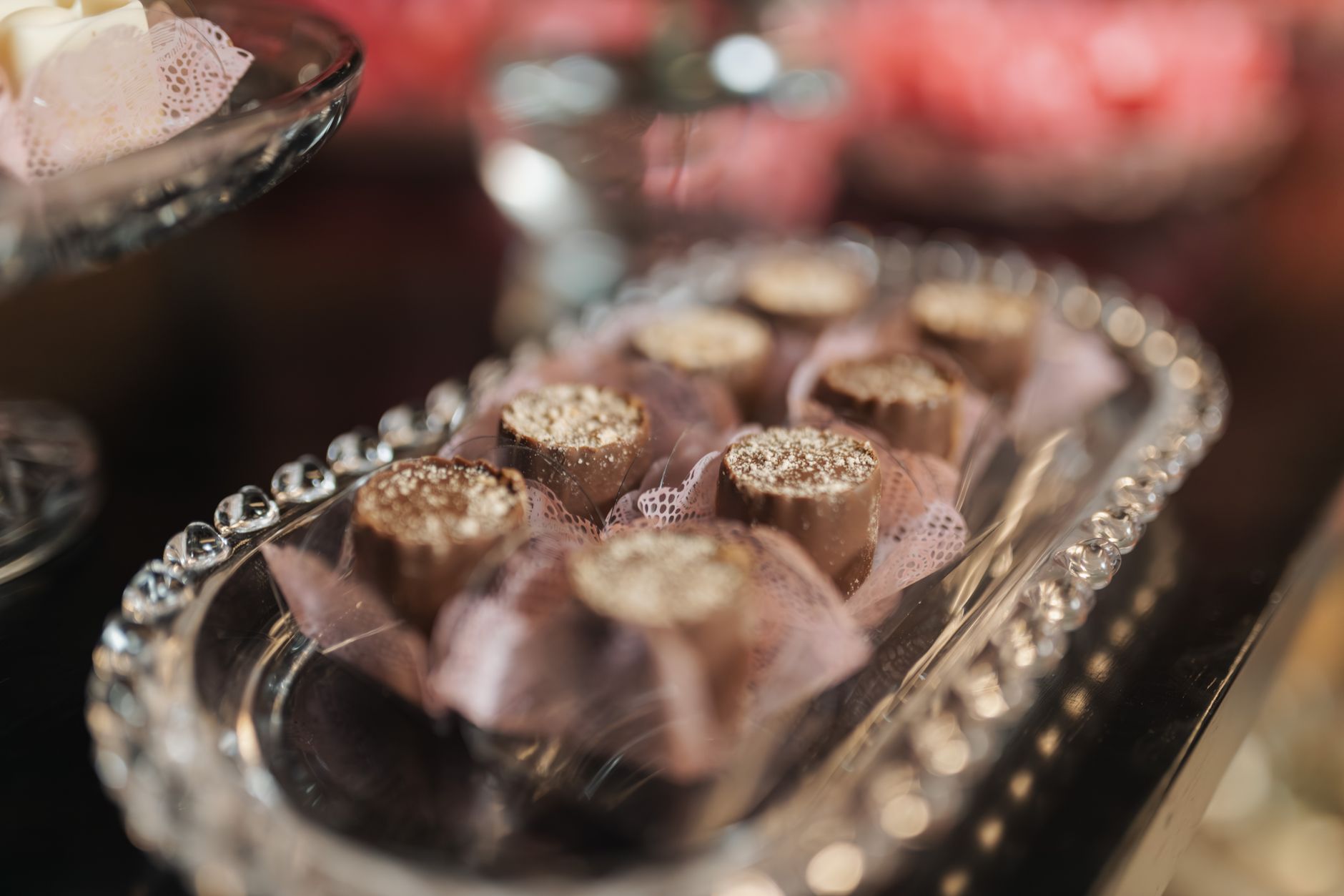 American Diners Reject Dietary Extremes in Favor of Premium Full-Flavor Sweets