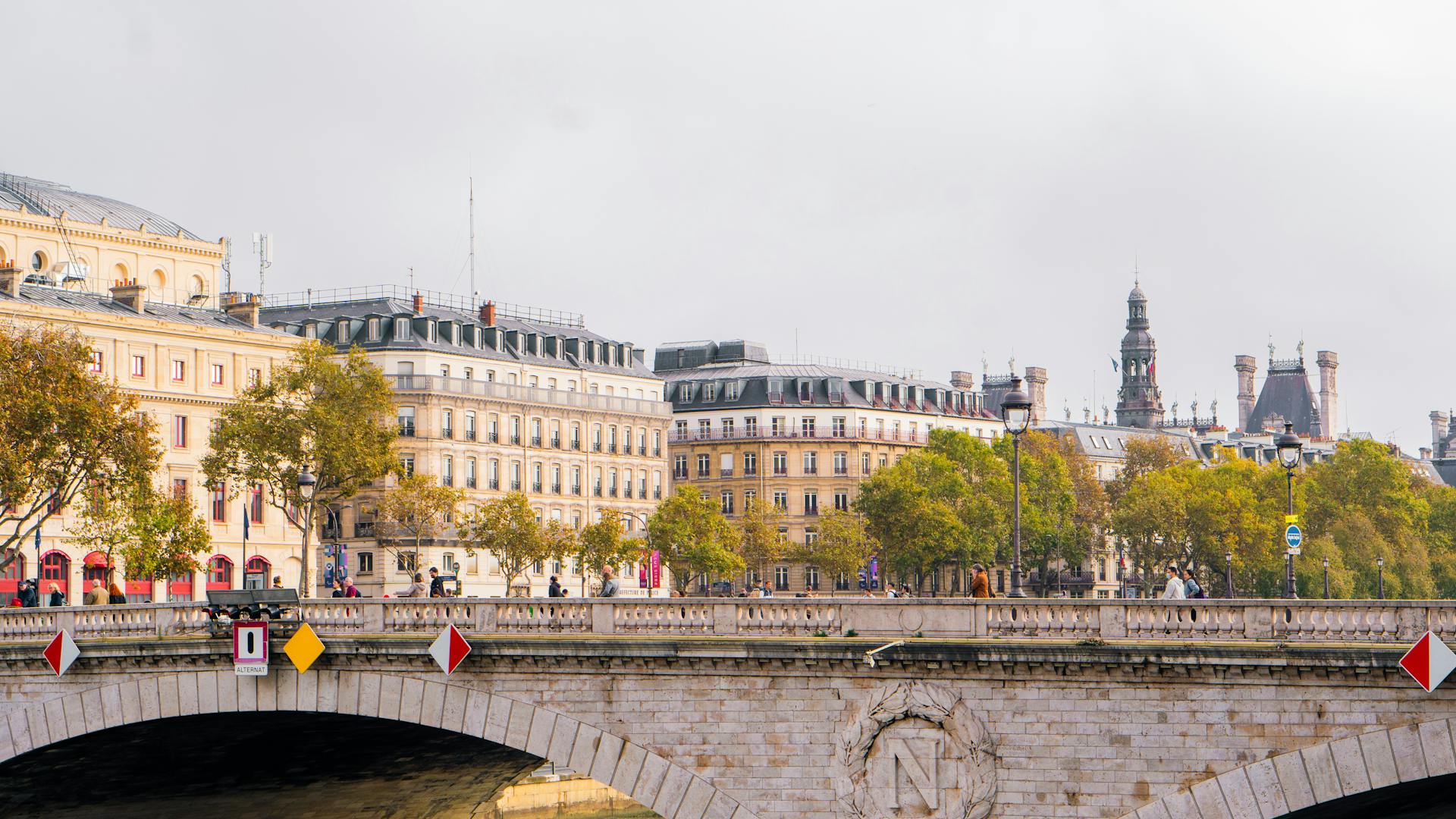 Pont Au Change