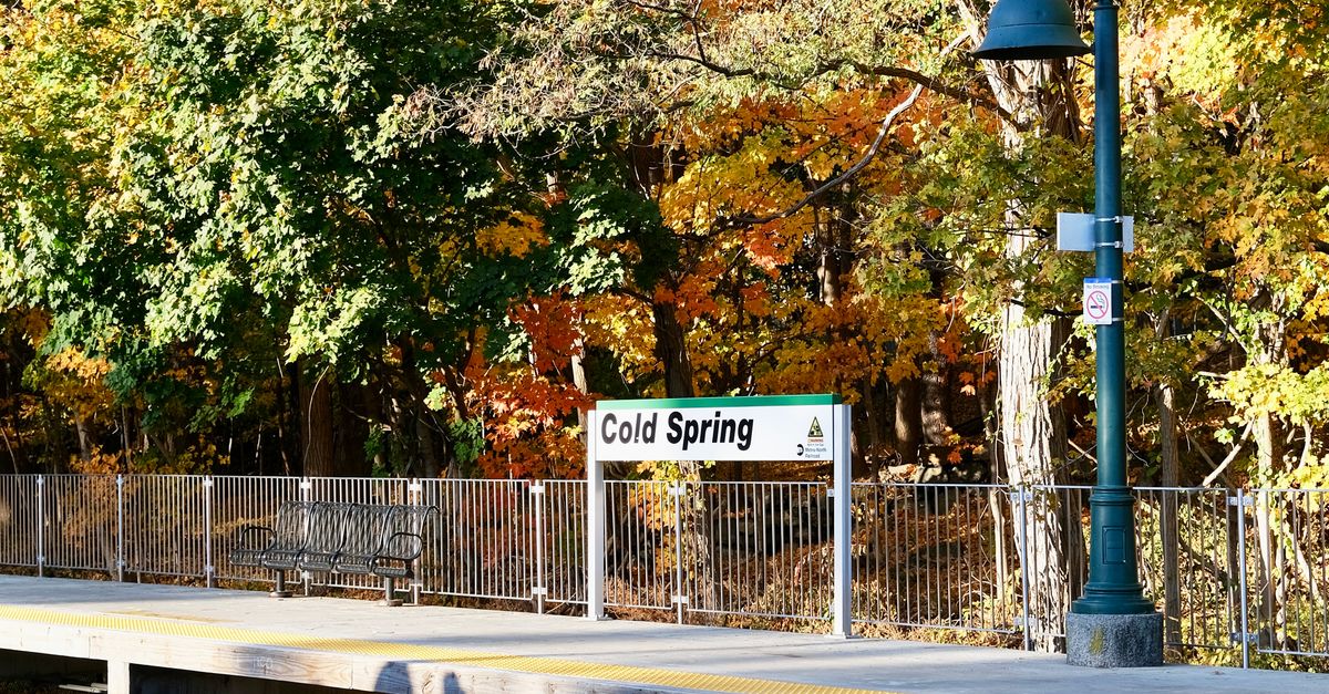 Autumn at Cold Spring Train Station Platform · Free Stock Photo