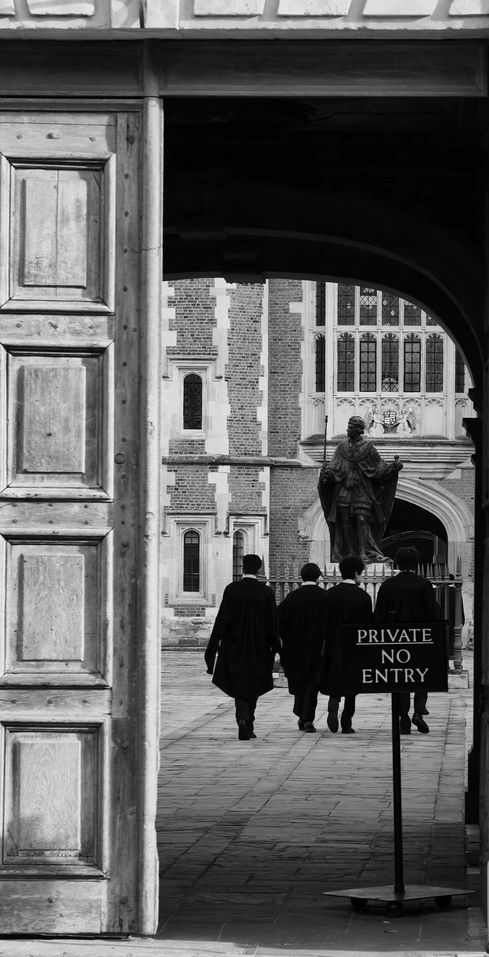 Come è l'Eton College, la nuova scuola di George