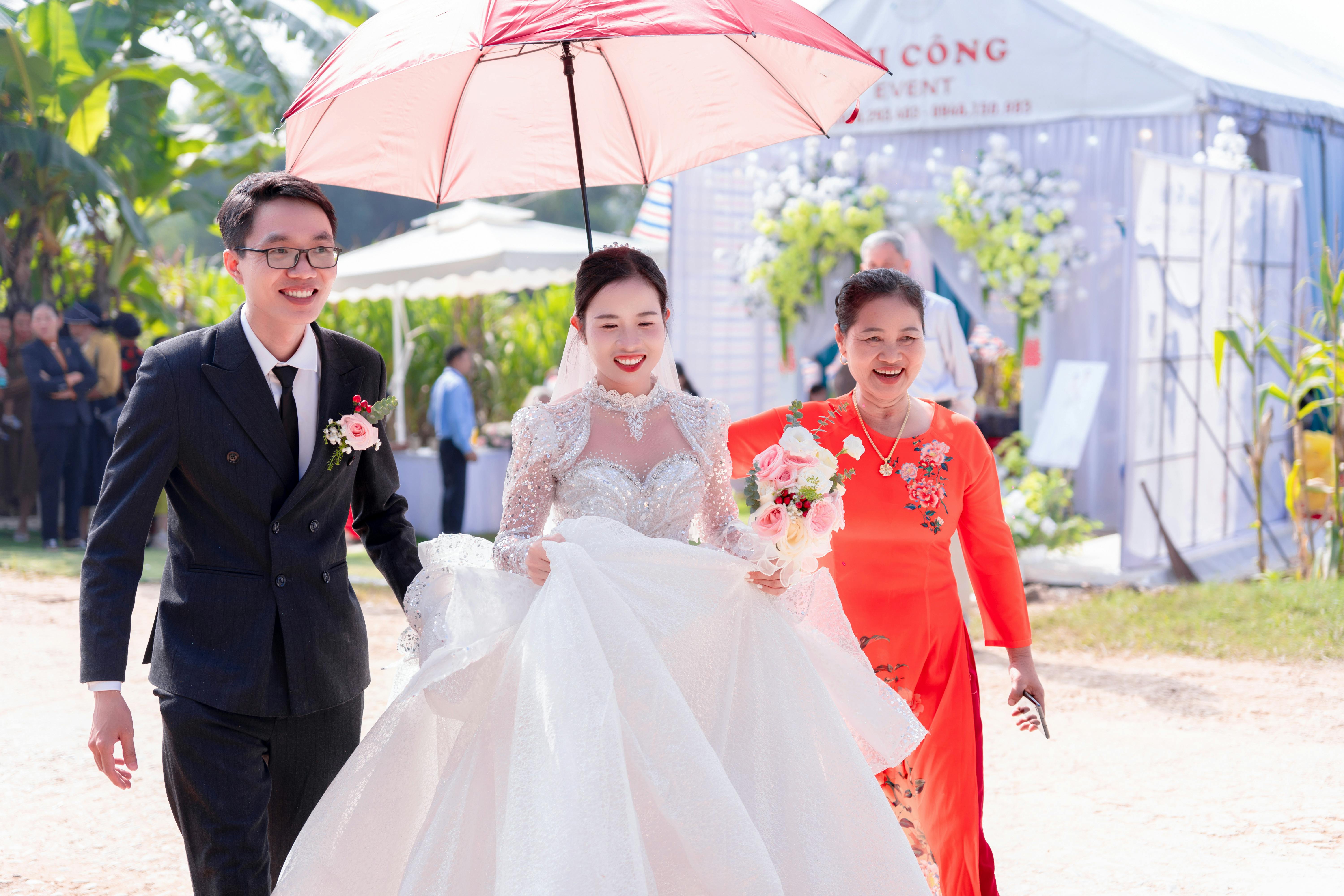 11 Common Wedding-Related Events and Parties to Know About — Photo by Hiểu Tần on Pexels