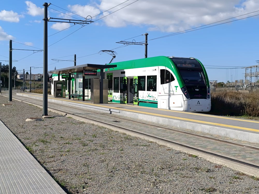 parada del trambahia en Pelagatos | fotografía 1