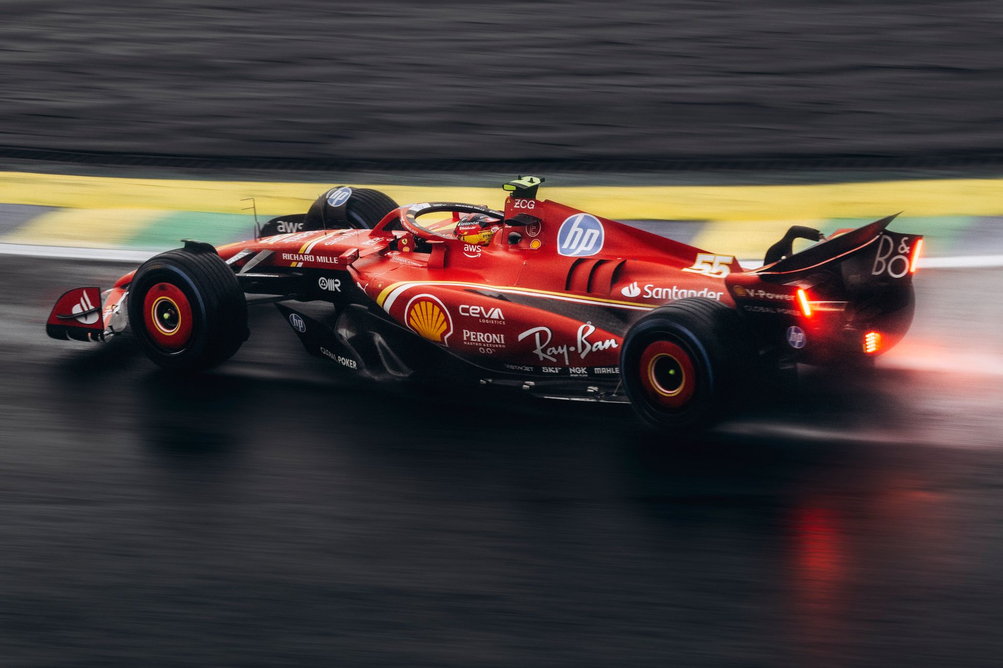 Formule 1-baas wil Fernando Alonso behouden: 'Helden nodig'