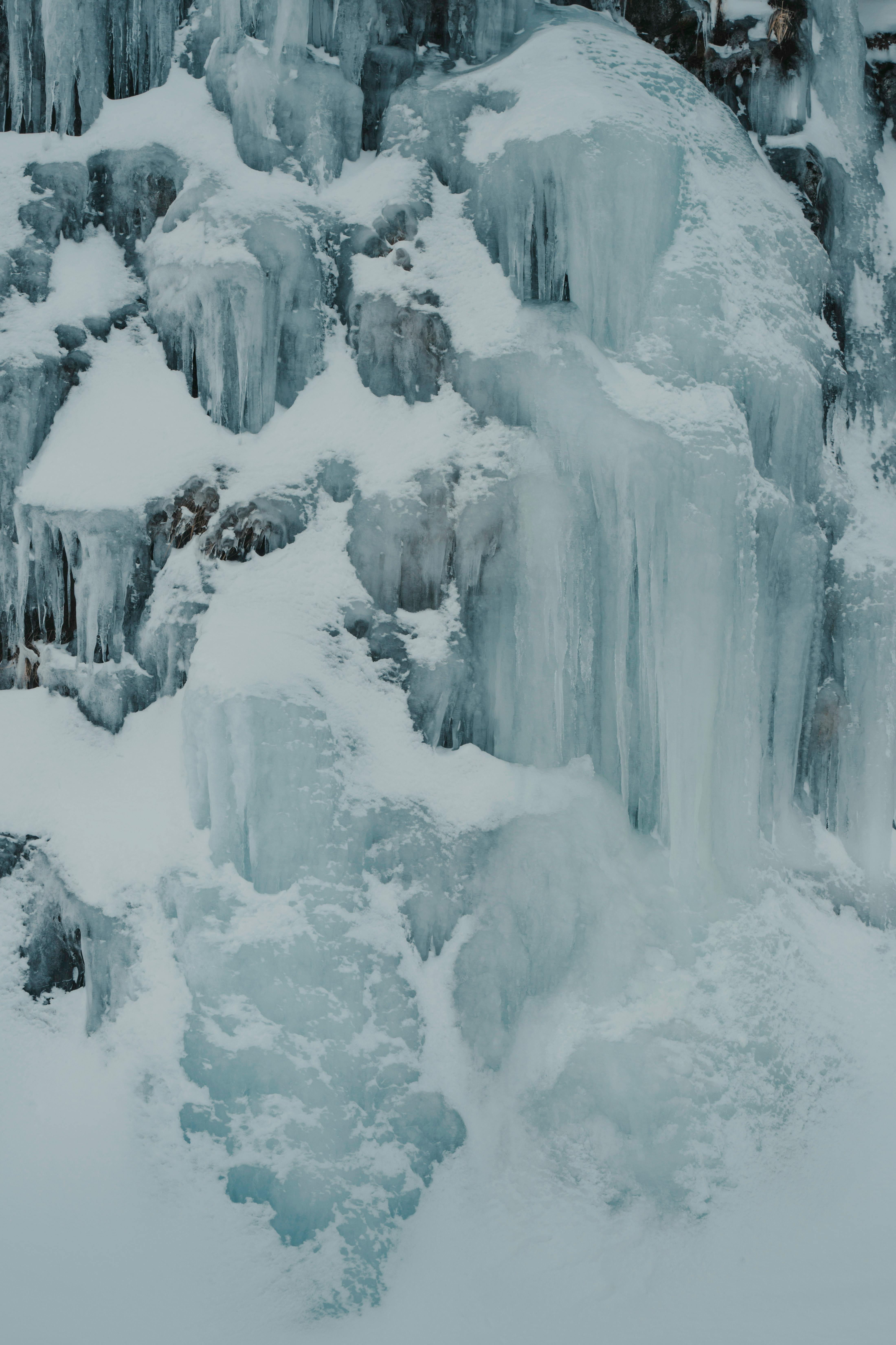 Best Winter Waterfall Hikes in North America (2026)