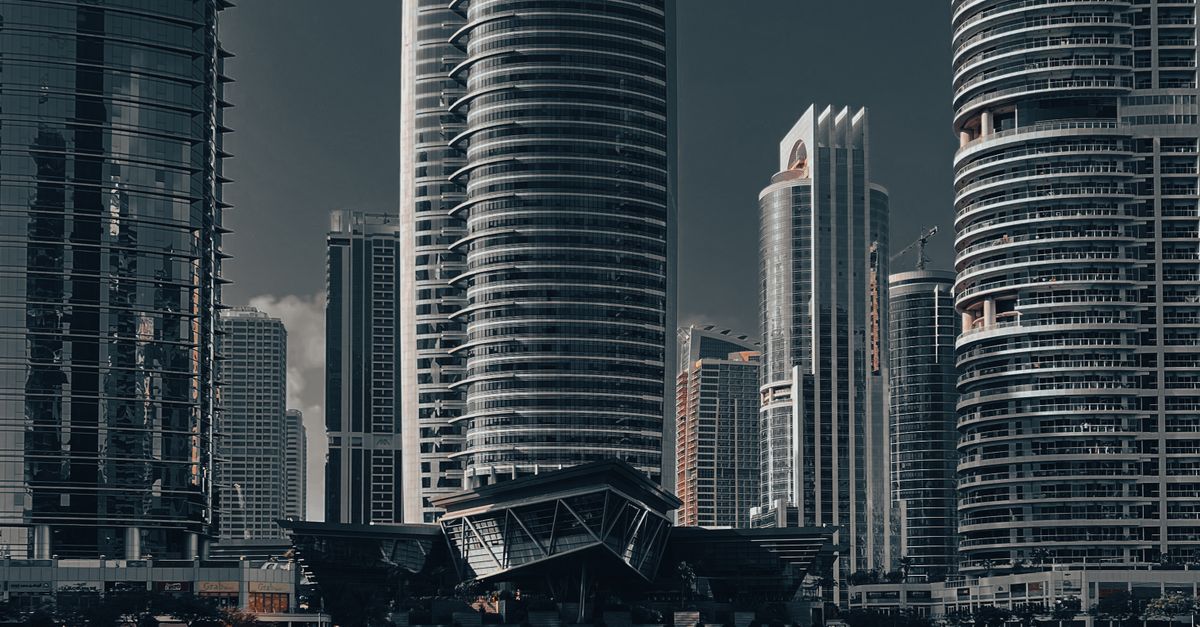 Emiratos Árabes Unidos: cómo atraer talento global y construir empresas locales escalables Emiratos Árabes Unidos: cómo atraer talento global y construir empresas locales escalables