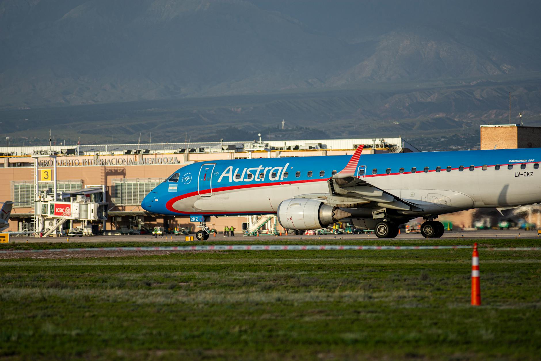 Airport transfers in Mendoza Airport transfers in Mendoza