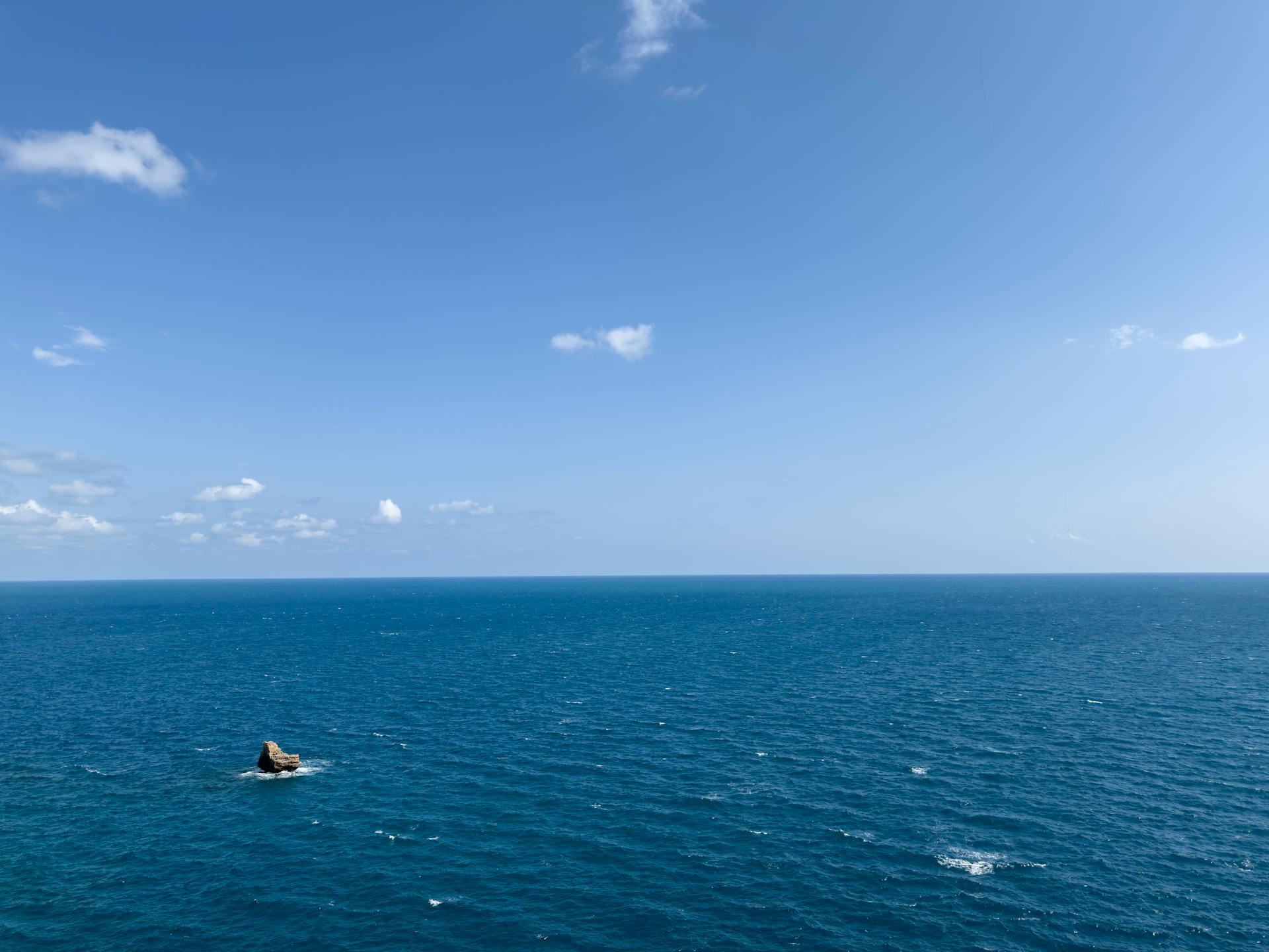 blue sea and sky background