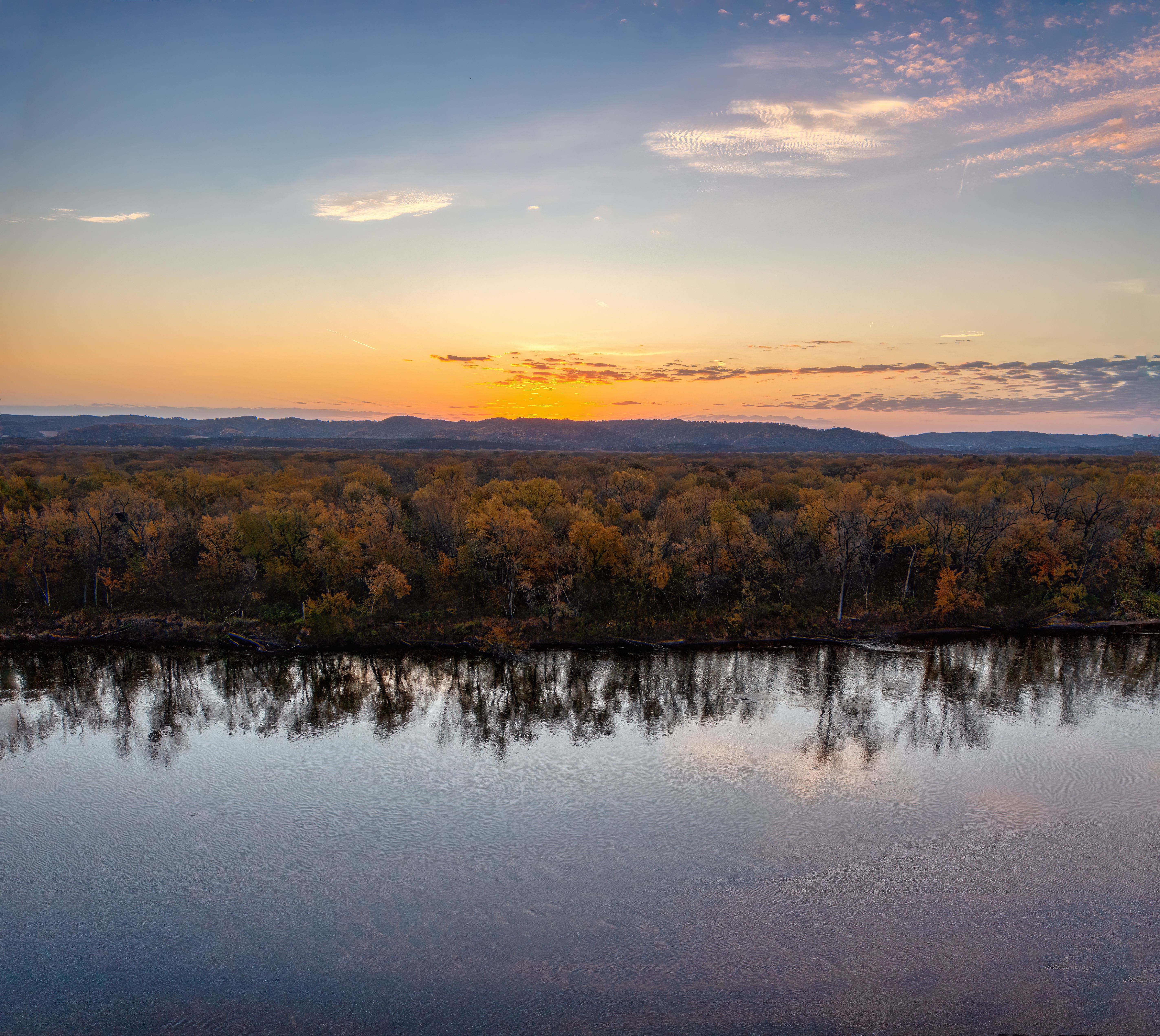 Serene Autumn Sunset Over Wisconsin River · Free Stock Photo
