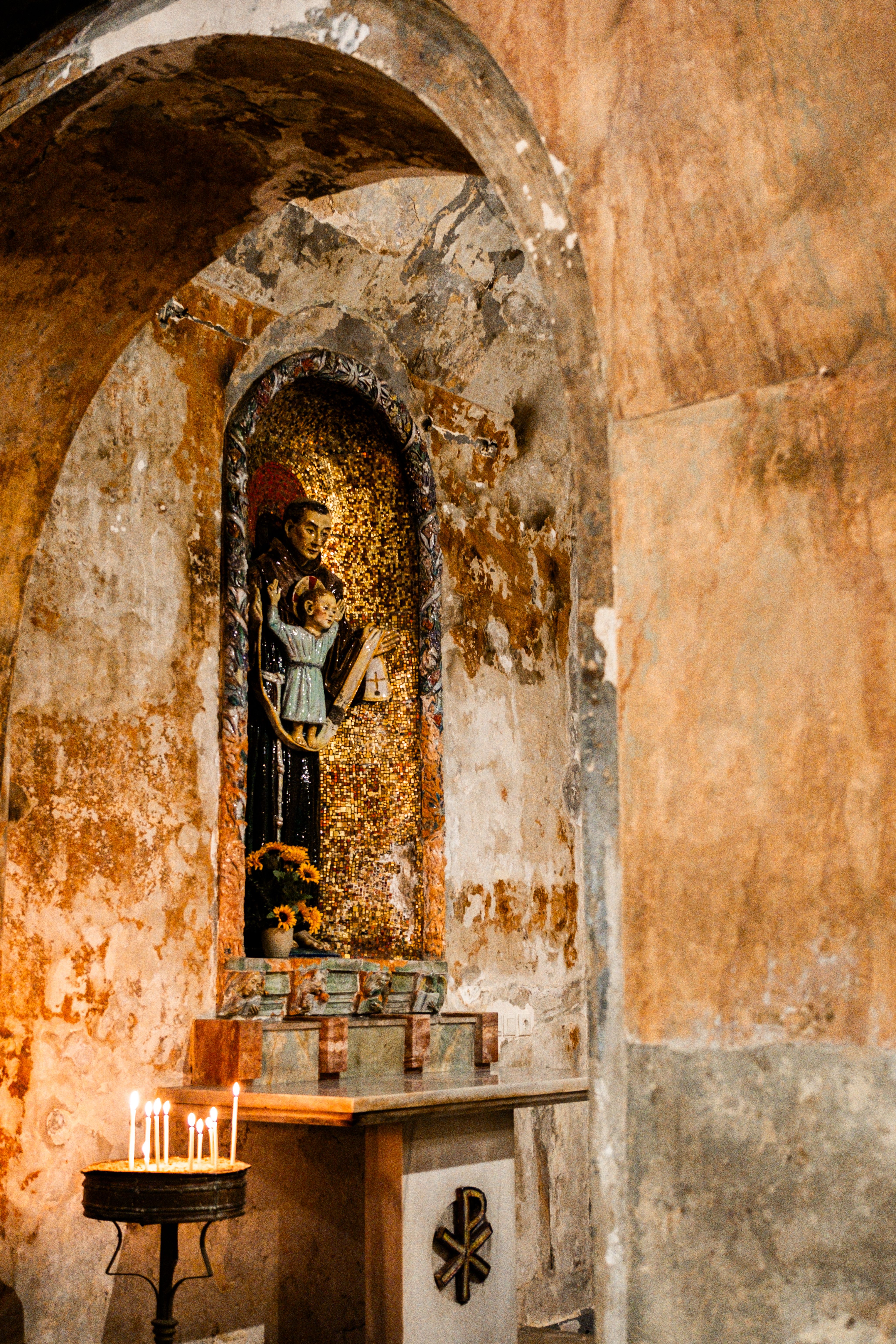 Rustic Religious Altar in Córdoba, Argentina · Free Stock Photo