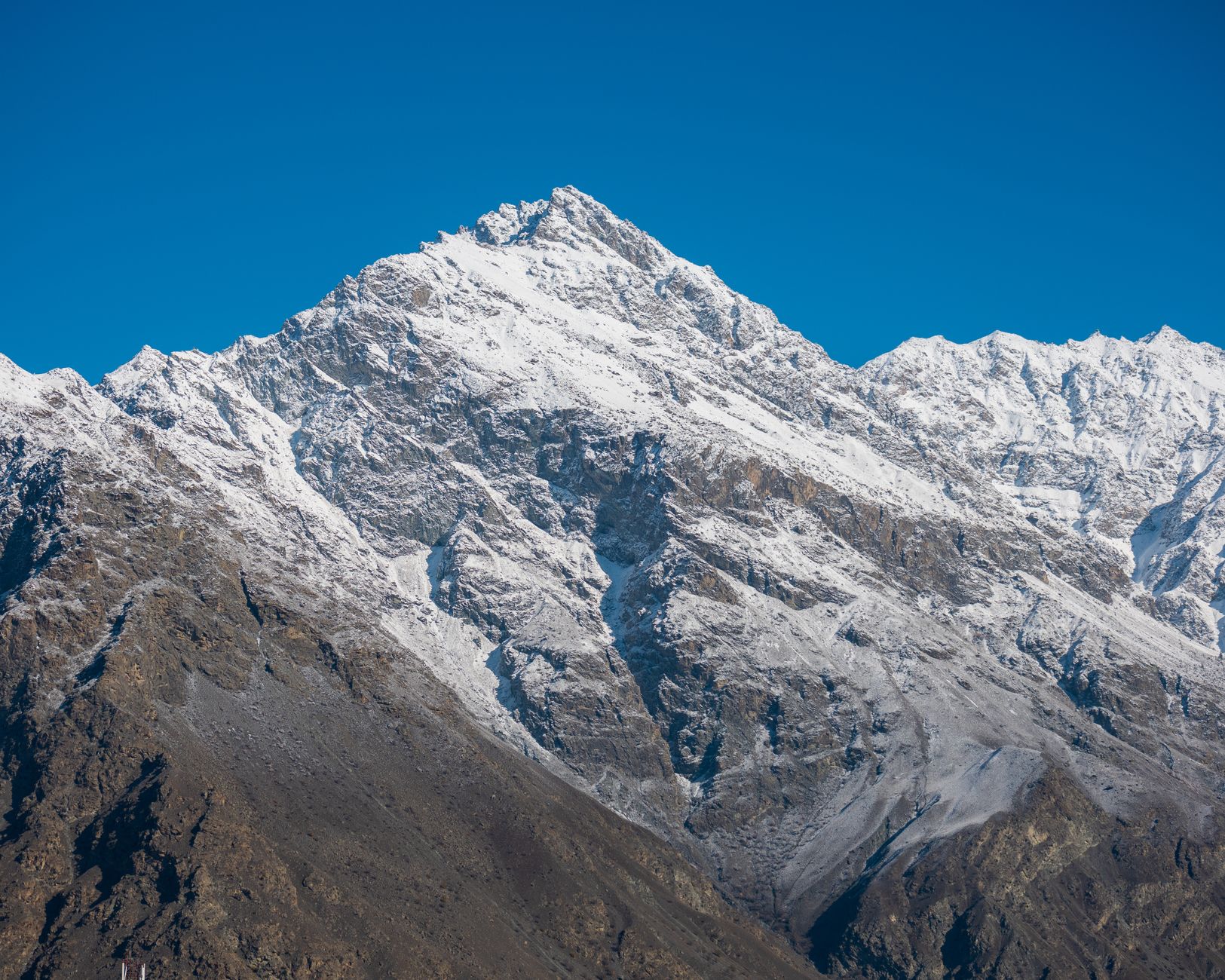 Pakistan Rescuers Locate 4 Bodies of 10 Missing Climbers on Broad Peak