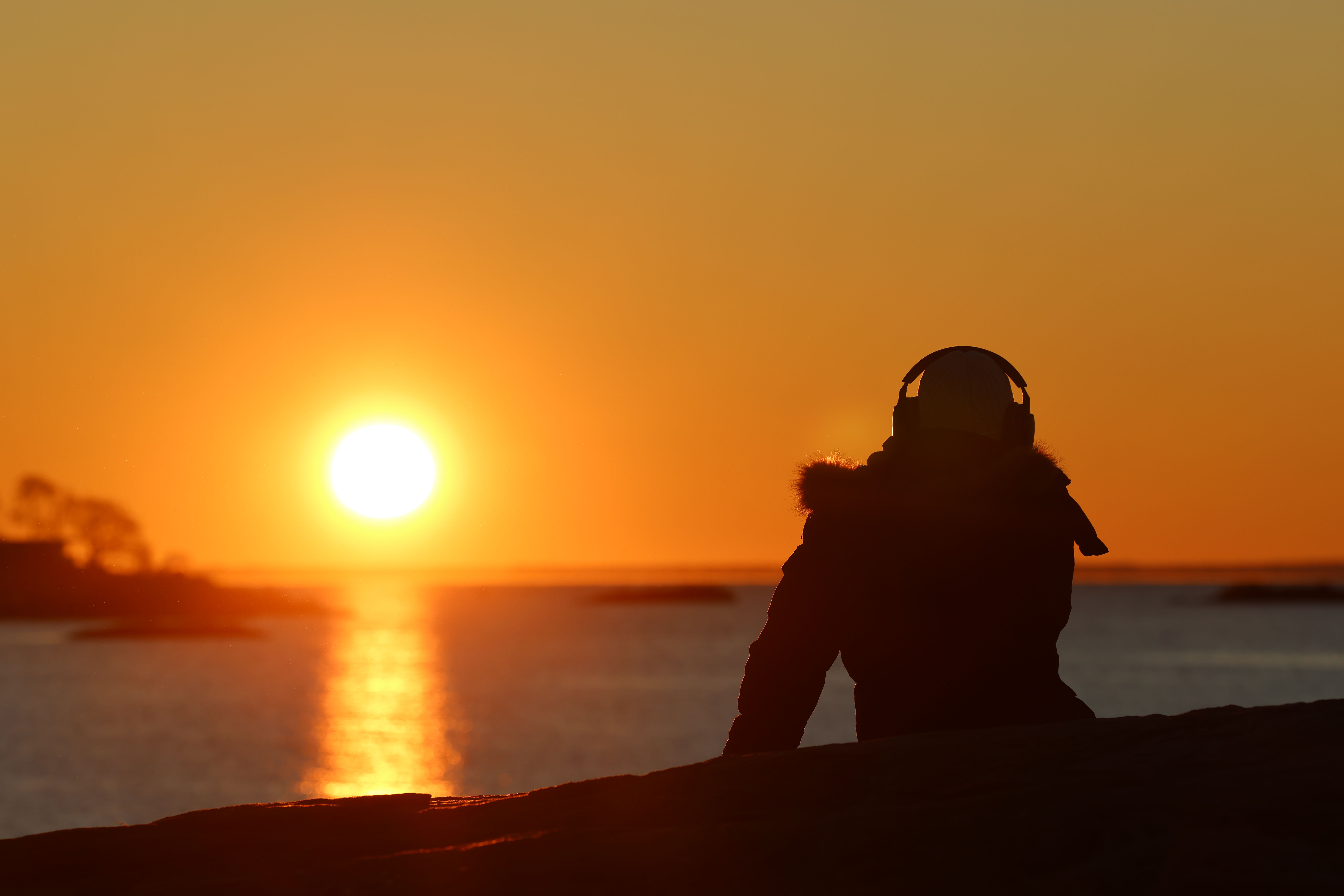 Why Travel and New Experiences Change You Faster Than Books