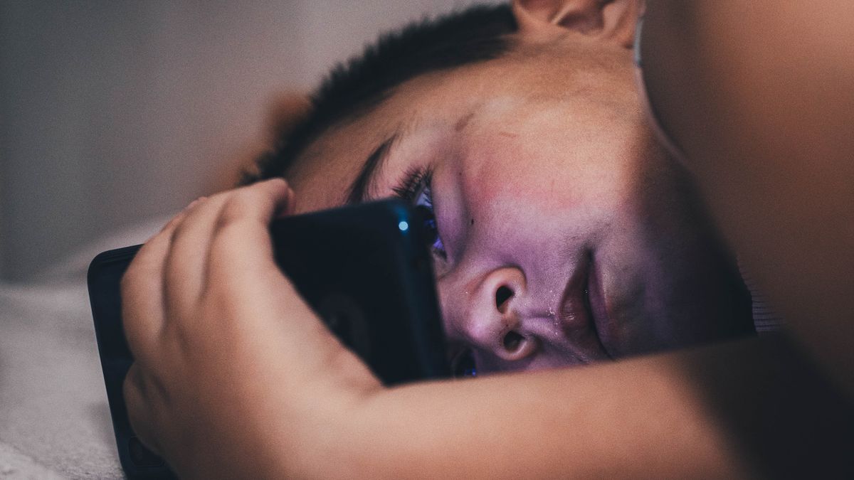 Impact des réseaux sociaux sur la santé mentale - illustration