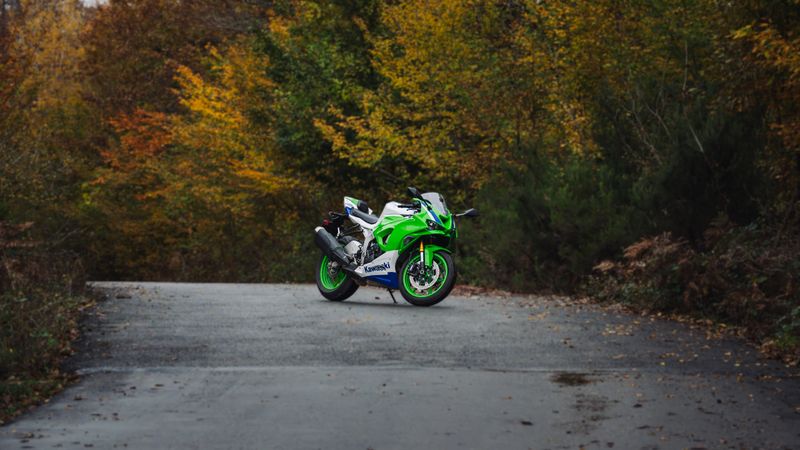 Top 5 Best Kawasaki Bikes to Buy in 2026 (Specs, Engine Sounds & Buying Guide)