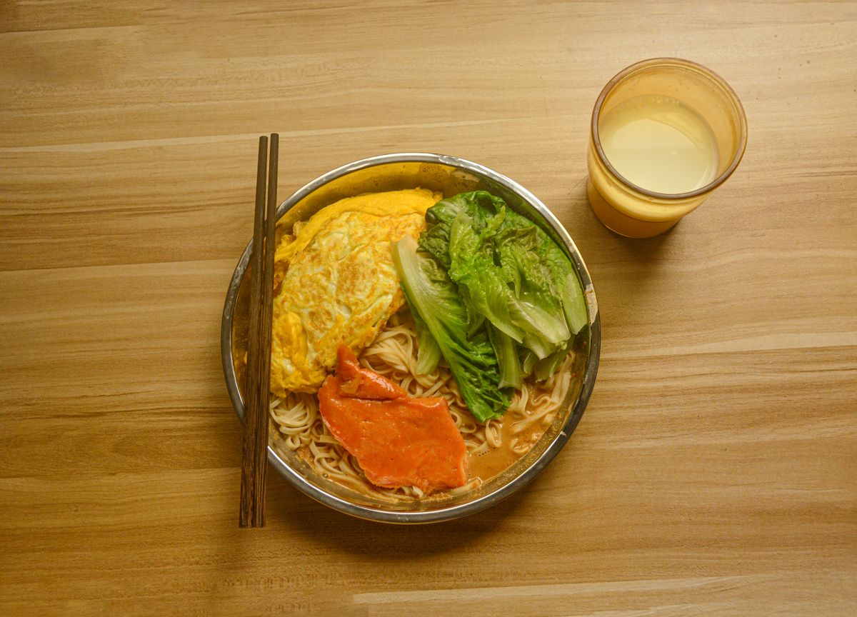 Ya Xie Fen Si Tang (Duck Blood and Vermicelli Soup) — street food from Jiangsu, China