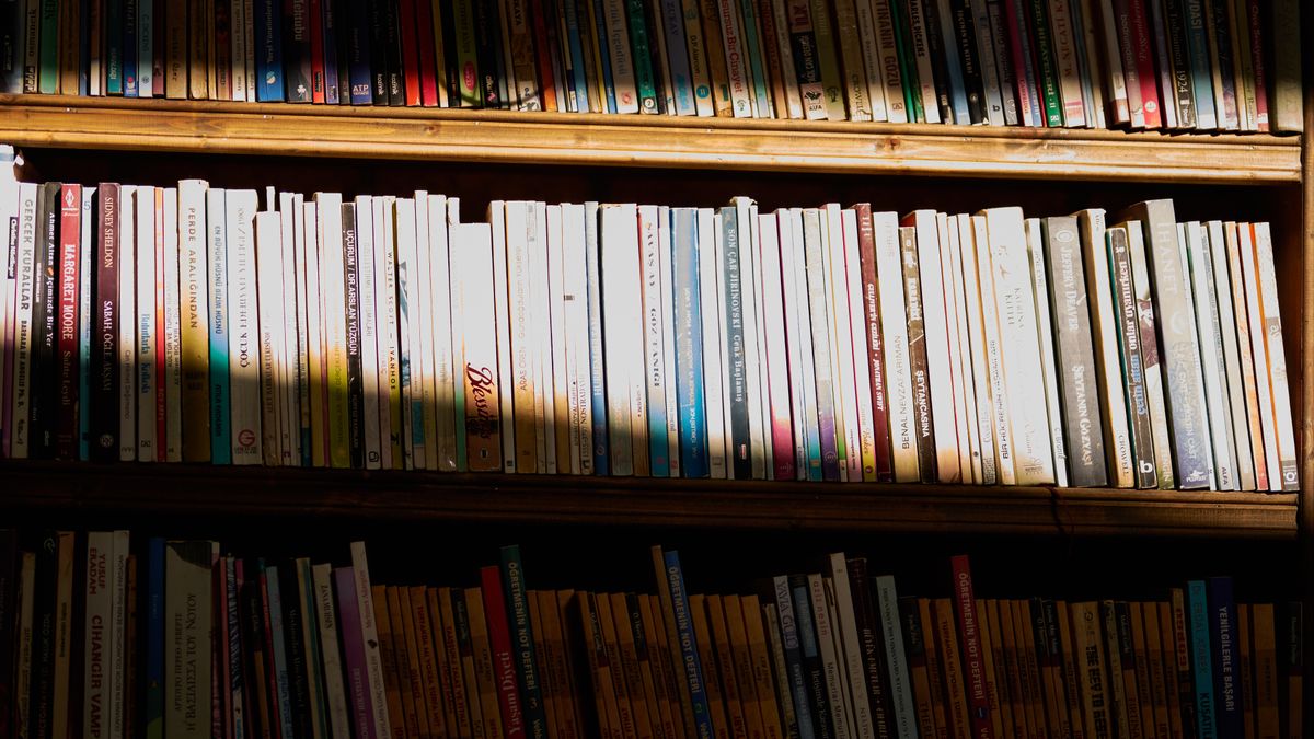 Free Library Board-Game Nights: How to Check Age Limits and Whether Supplies Are Included
