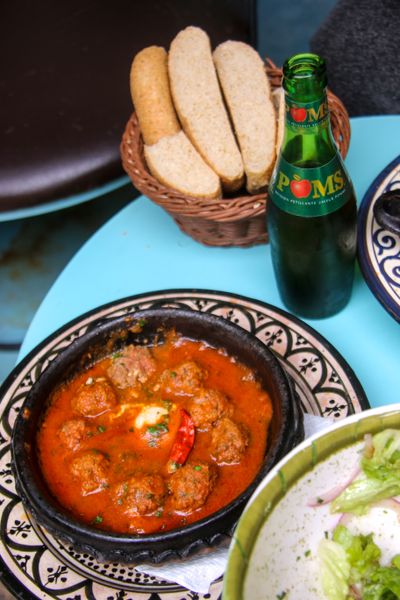 Moroccan meatballs in tomato sauce with bread