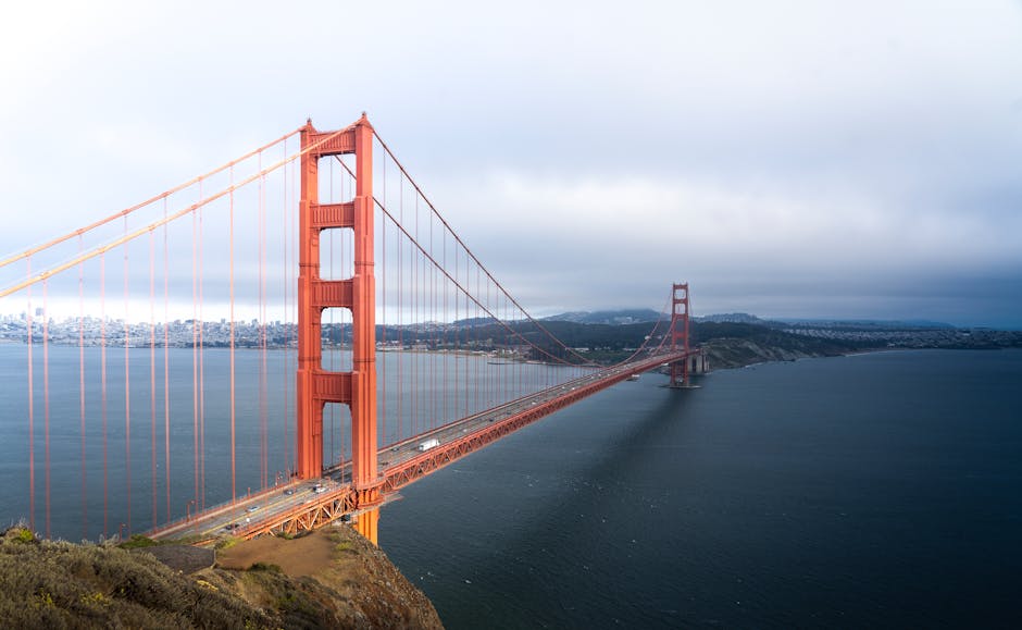 Train Tickets to San Francisco Golden Gate Bridge: How to Get There by Rail - Featured Image
