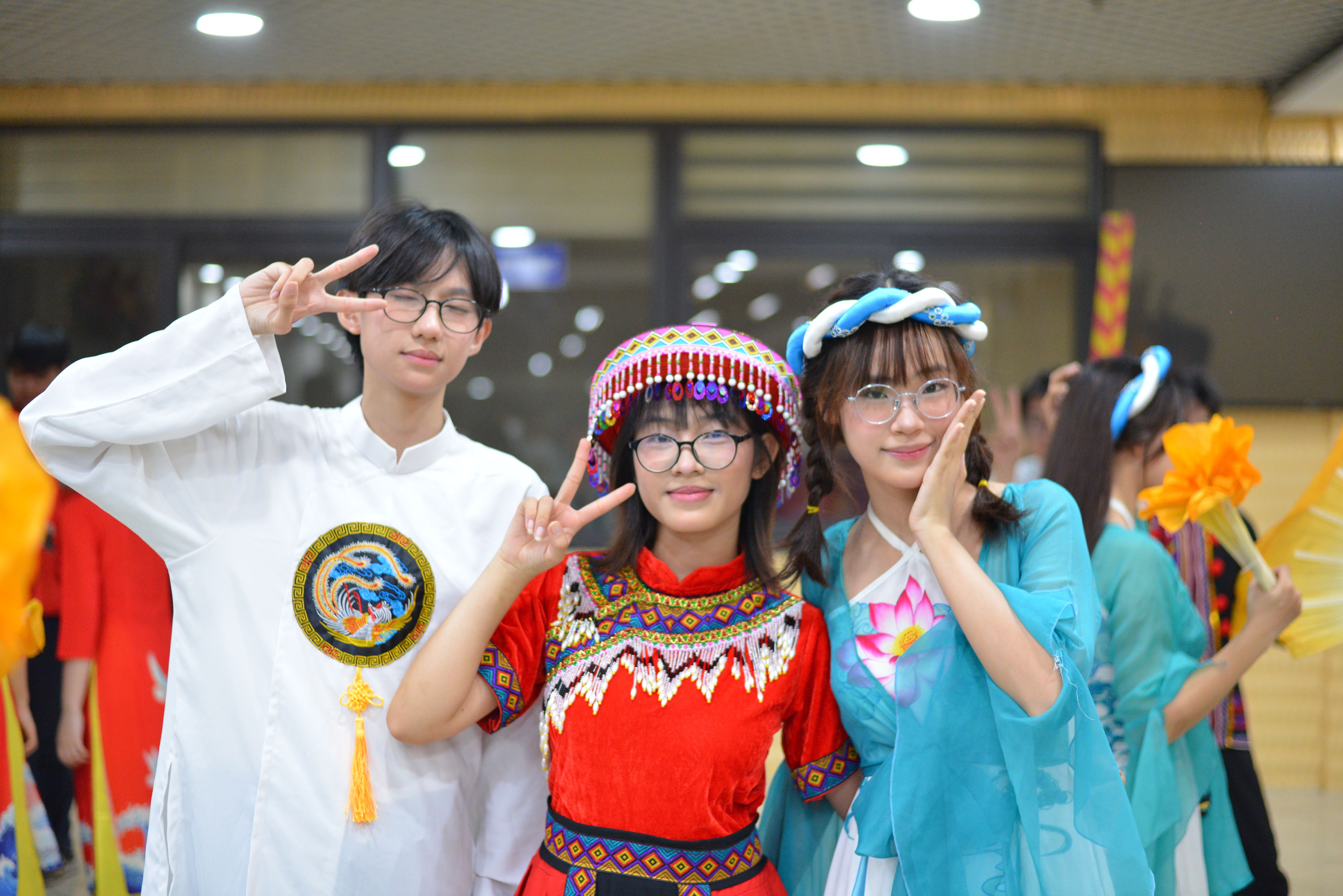 ['youth cultural exchange', 'jeju island beautiful landscape', 'teenagers laughing together', 'k-pop dance class group']