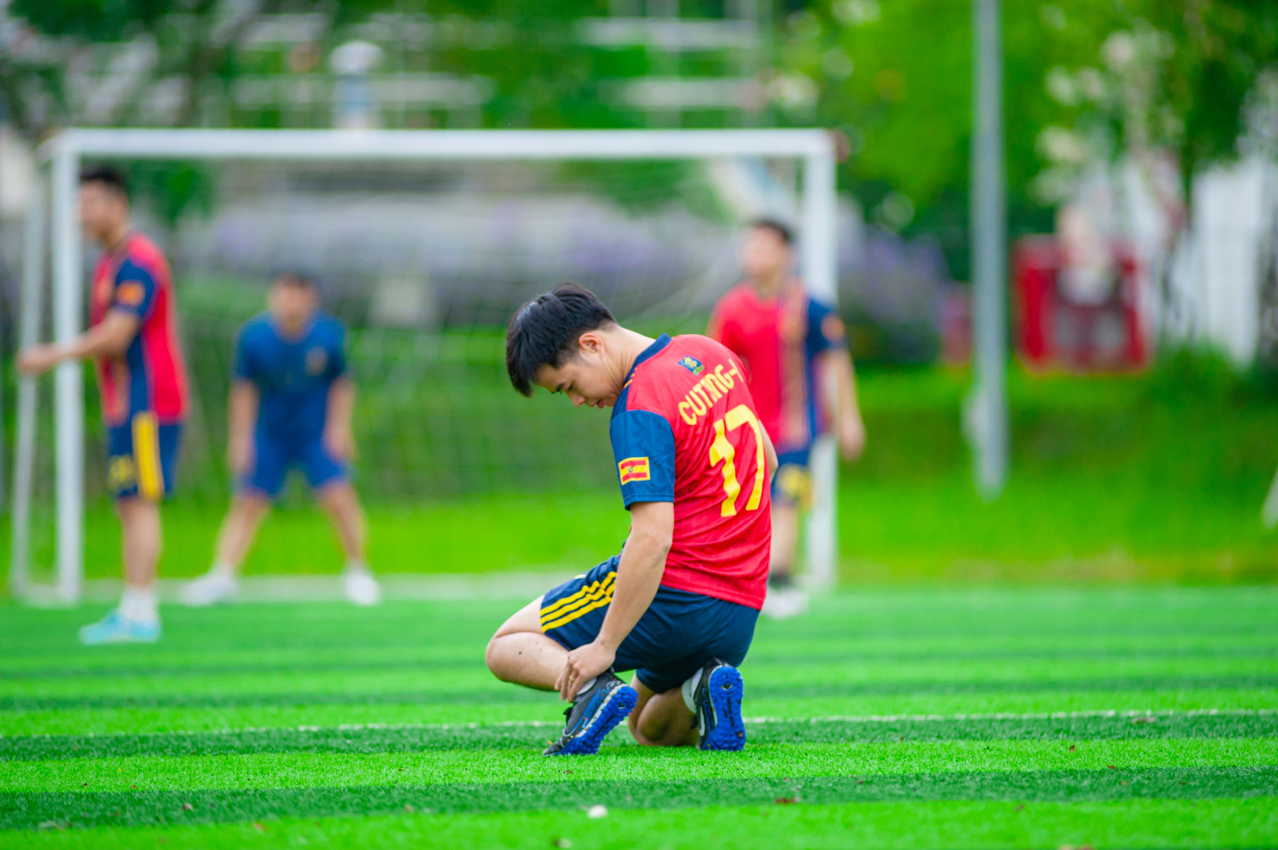 开云体育官网｜阿森纳训练场篝火烟雾波及沃特福德，戈斯林称训练受影响（封面配图）