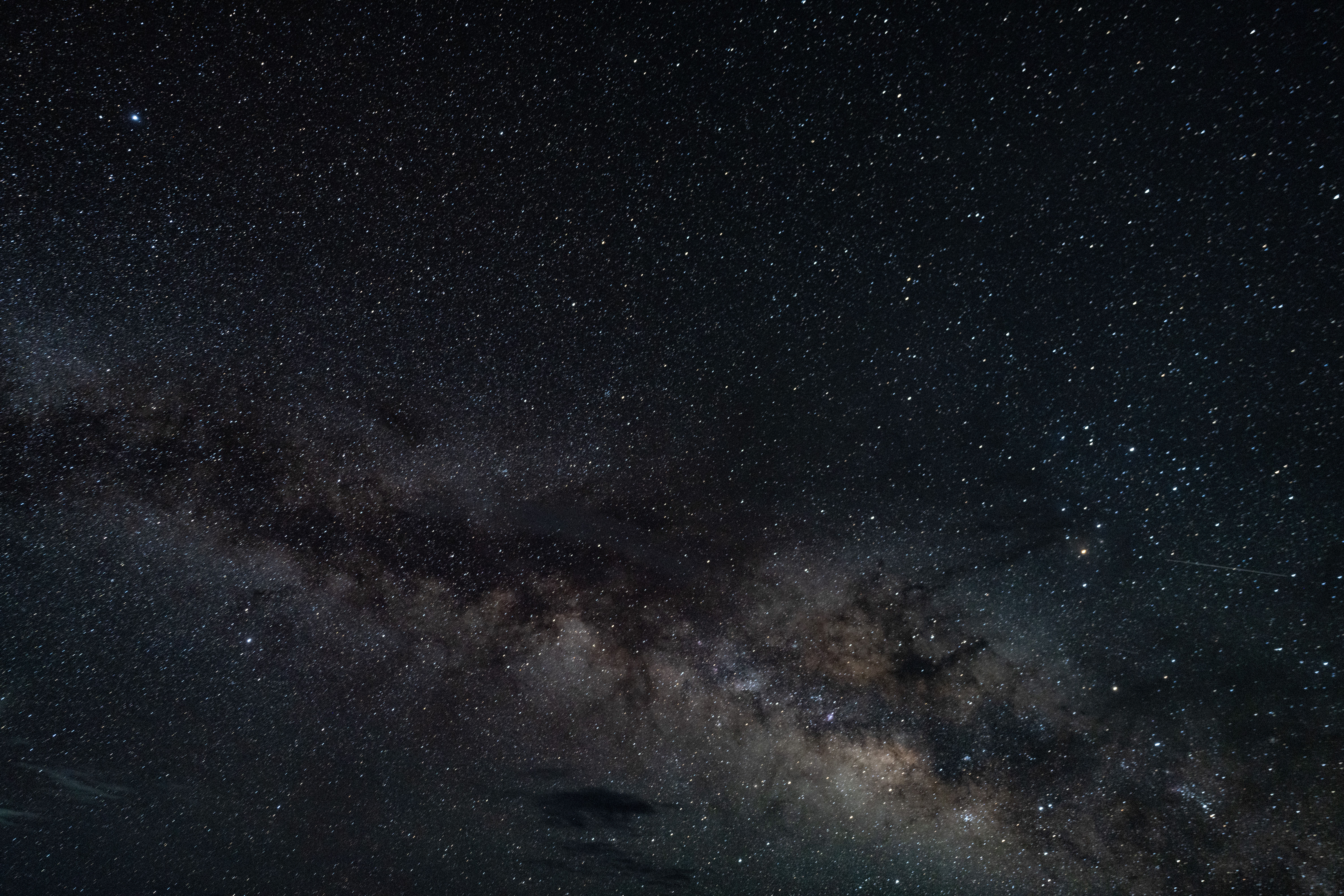 Stunning View of the Milky Way Galaxy · Free Stock Photo