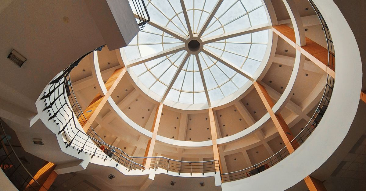 Modern Spiral Staircase in Architectural Interior · Free Stock Photo