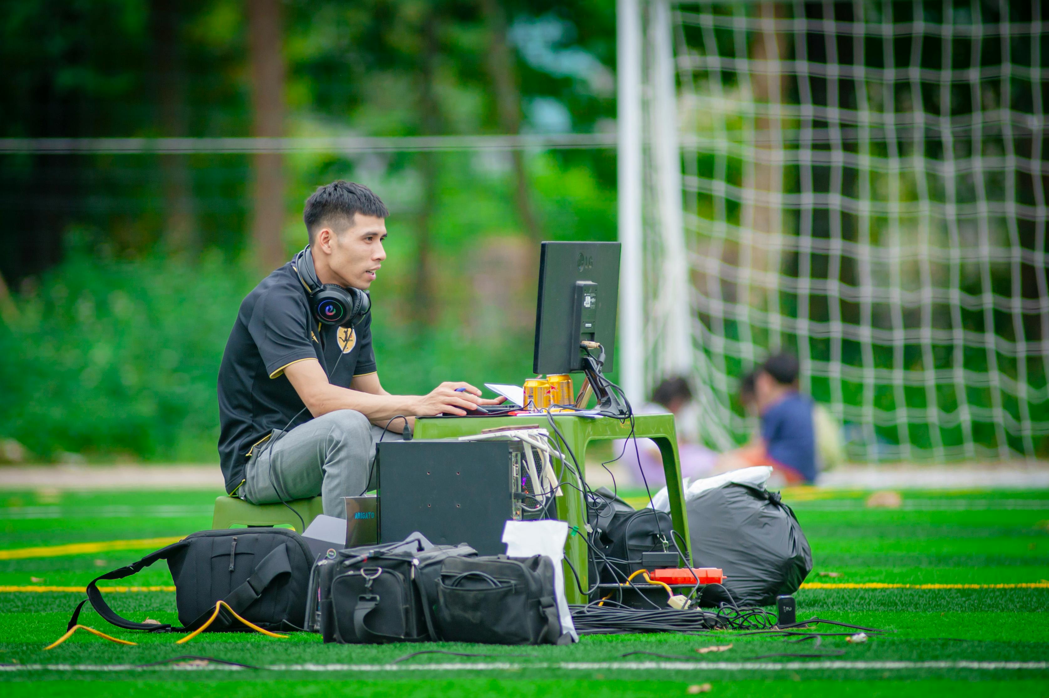 sports analytics jobs — Photo by Anh Lee on Pexels
