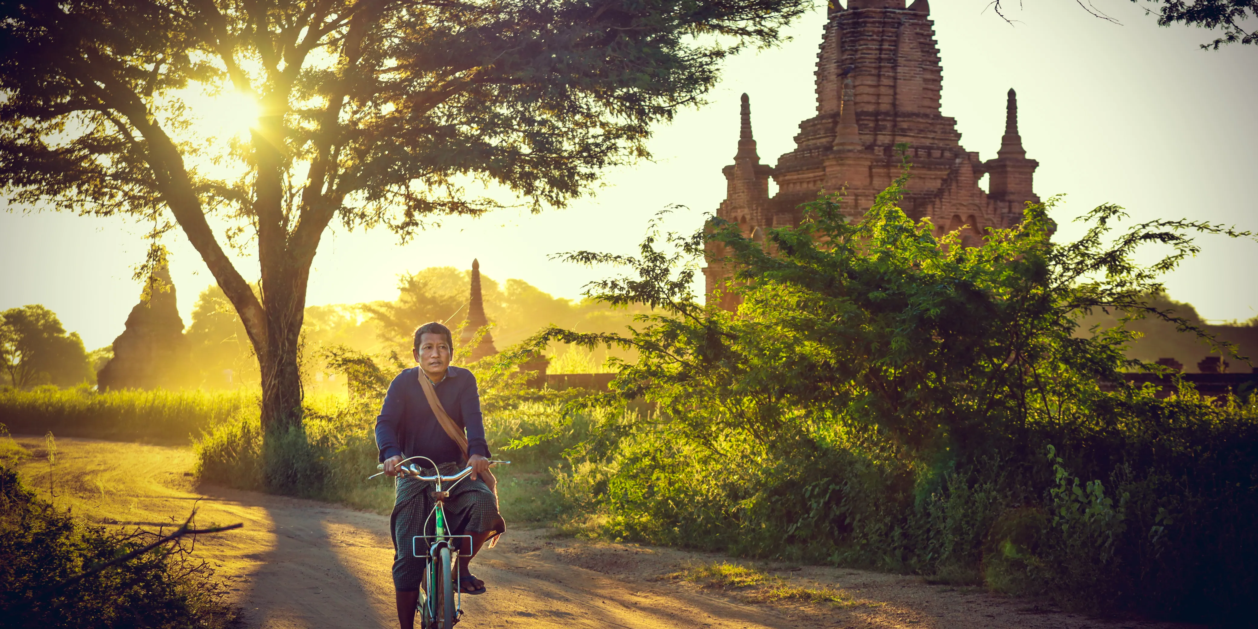 Bagan Temple Trail by E-Bike at Sunset