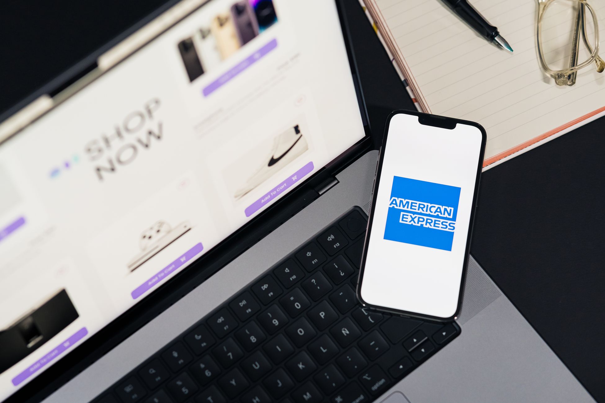 Extreemrechtse groeperingen gebruiken PayPal voor verspreiding gedachtegoed