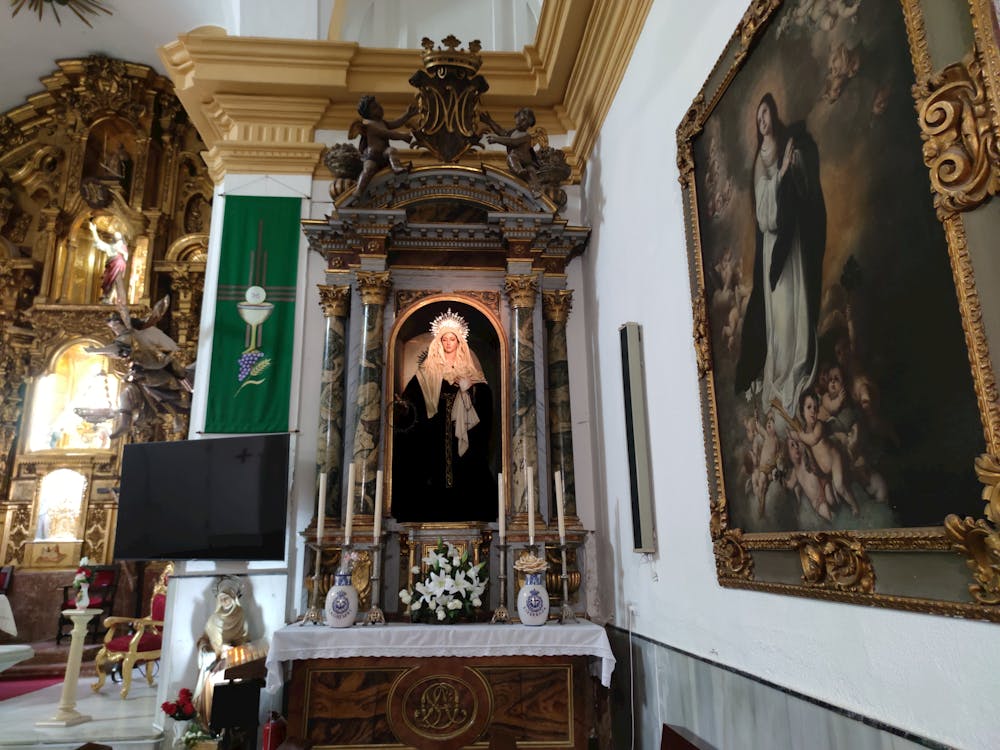 imagen mariana junto al altar mayor | fotografia 8