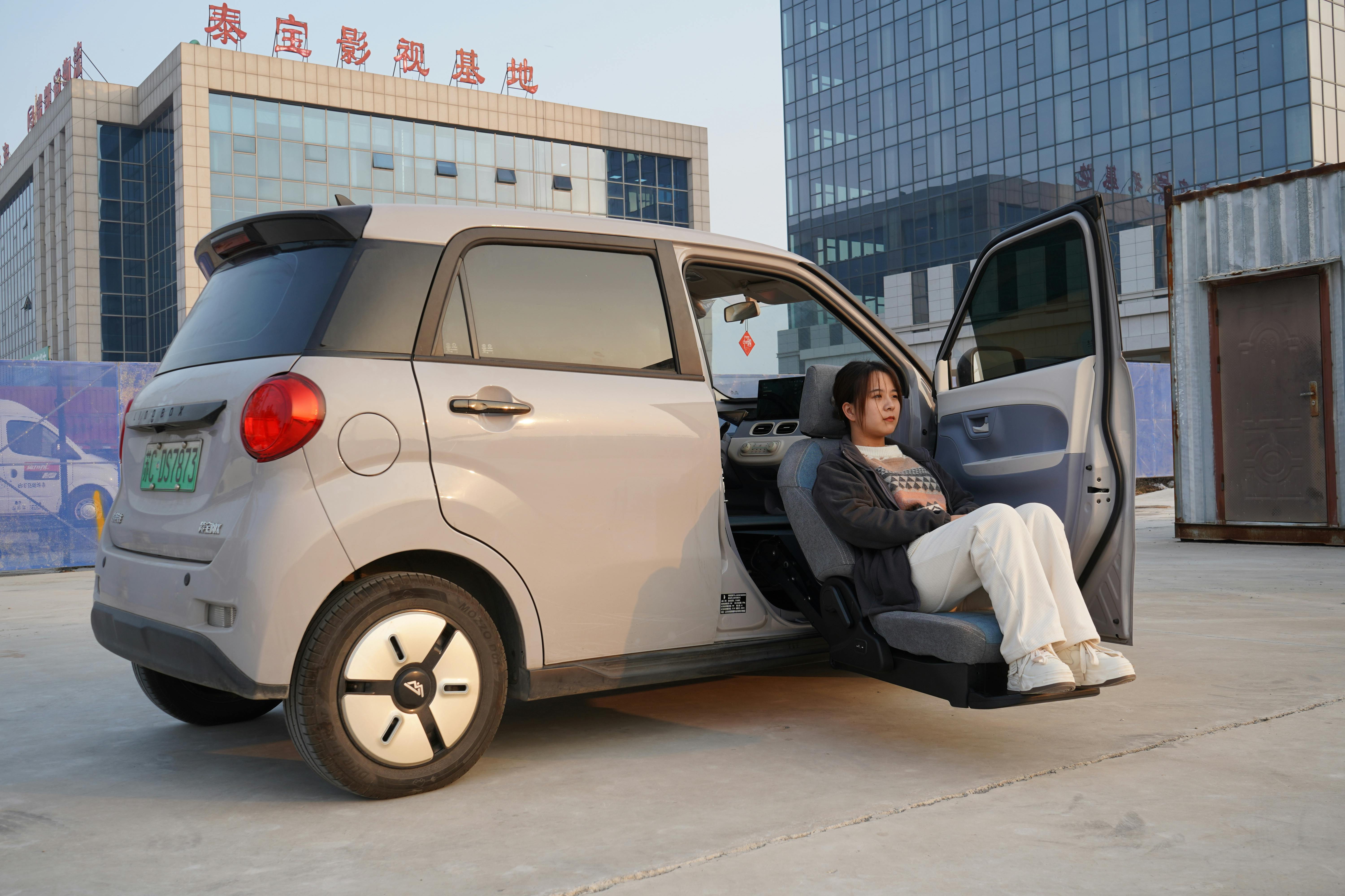 NIU’s scooter-sized electric microcar is actually headed for production — Photo by MingAo WelfareCar on Pexels