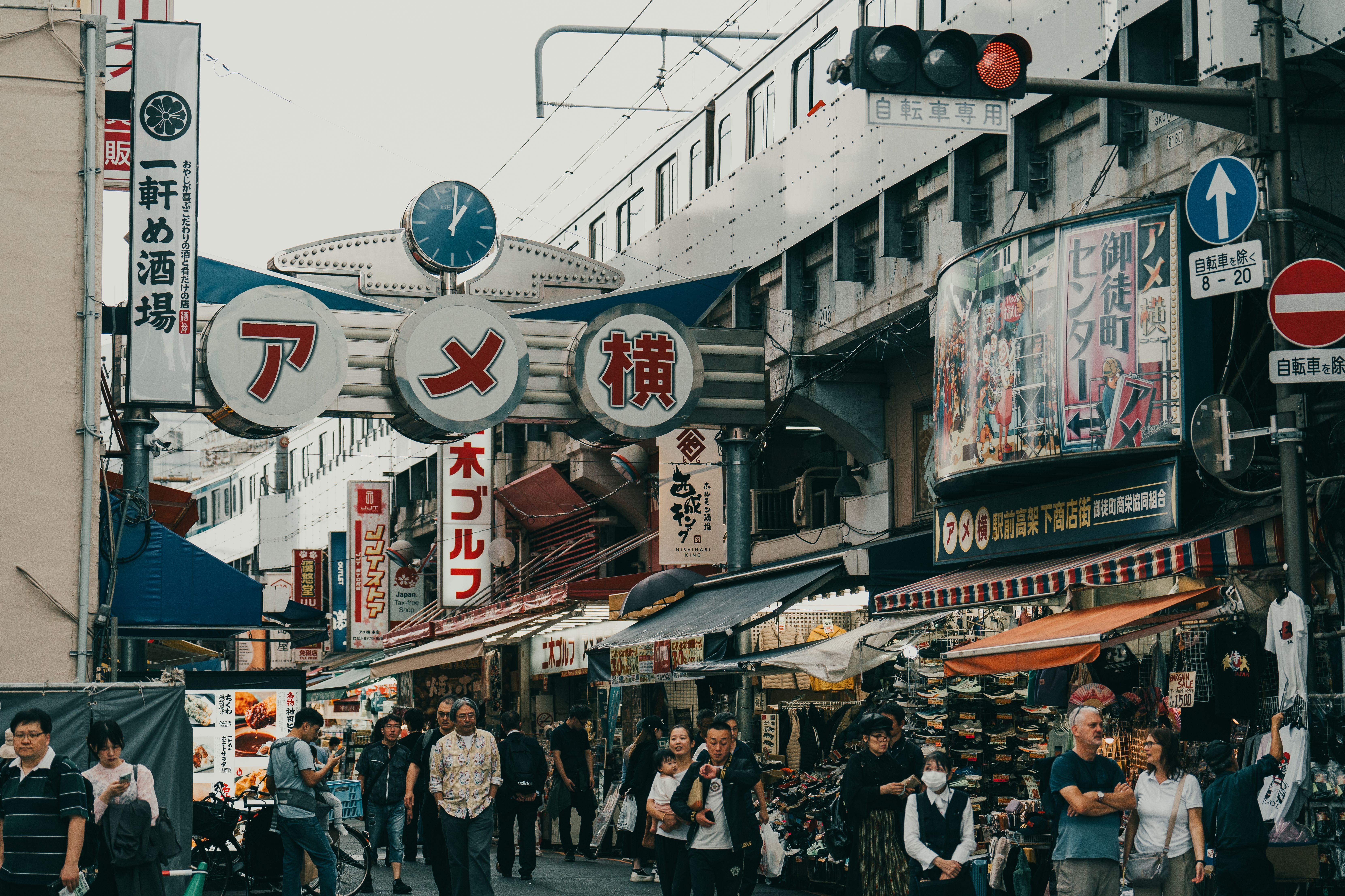vibrant-street-scene-in-tokyo-s-ameyoko-market-free-stock-photo