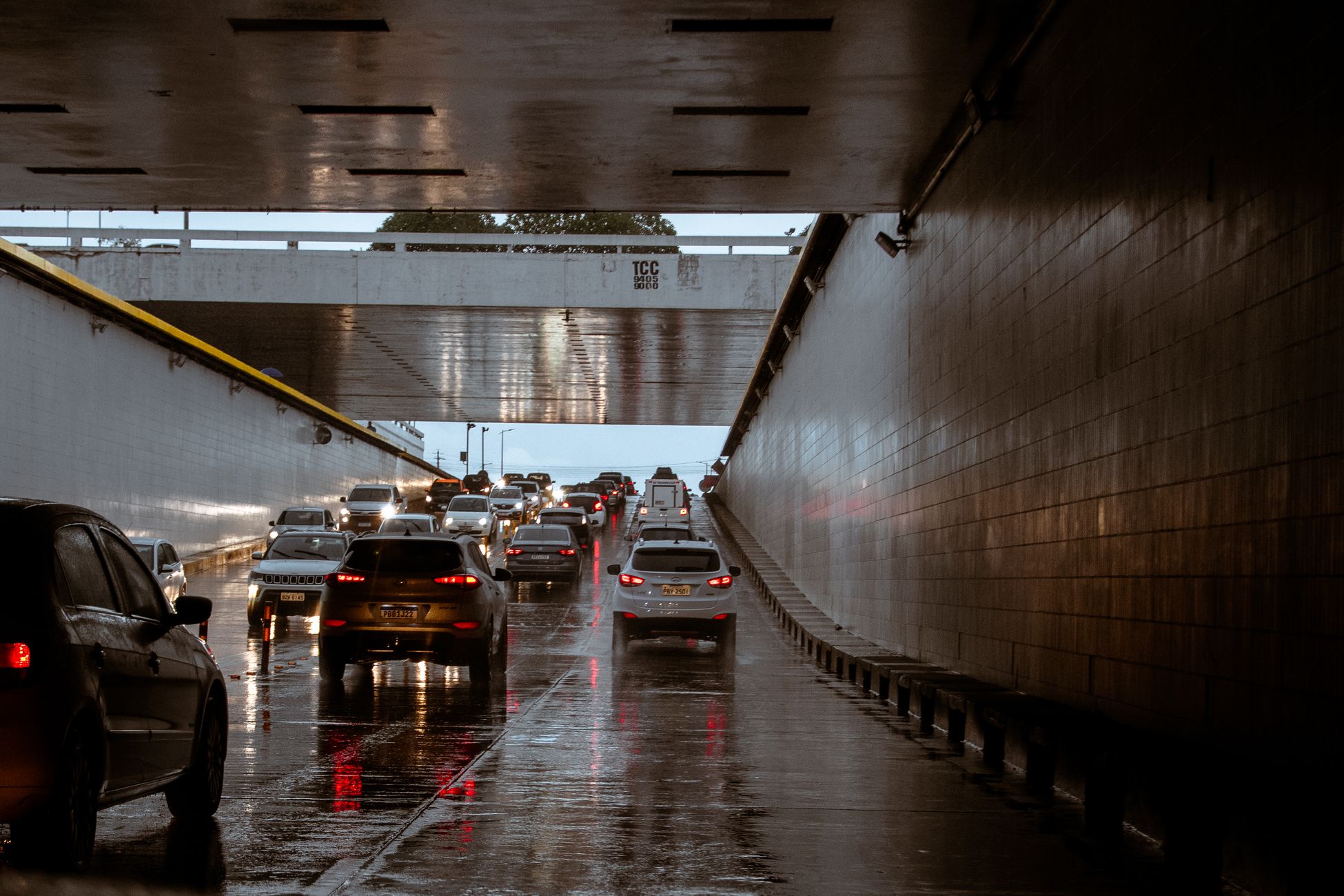 Roertunnel weer open na ongeval met aanhangwagen