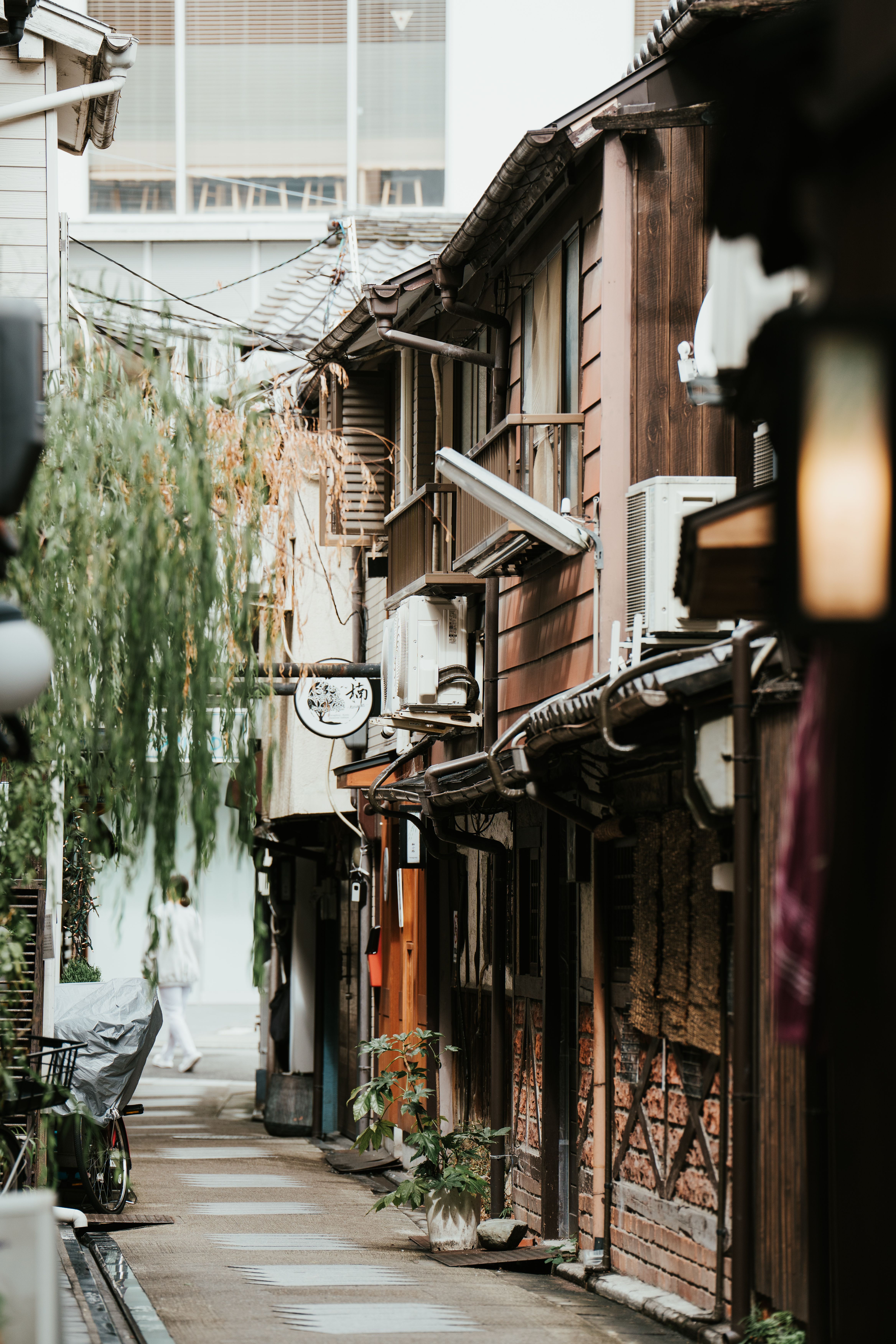 Which 10 cities stand out for cultural attractions per capita and variety?