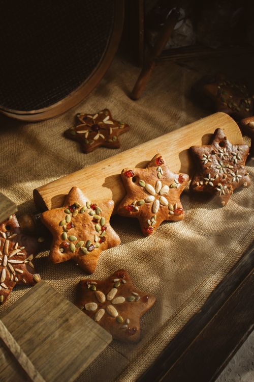 Free Star-shaped gingerbread cookies on display in Rothenburg ob der Tauber, Germany. Stock Photo