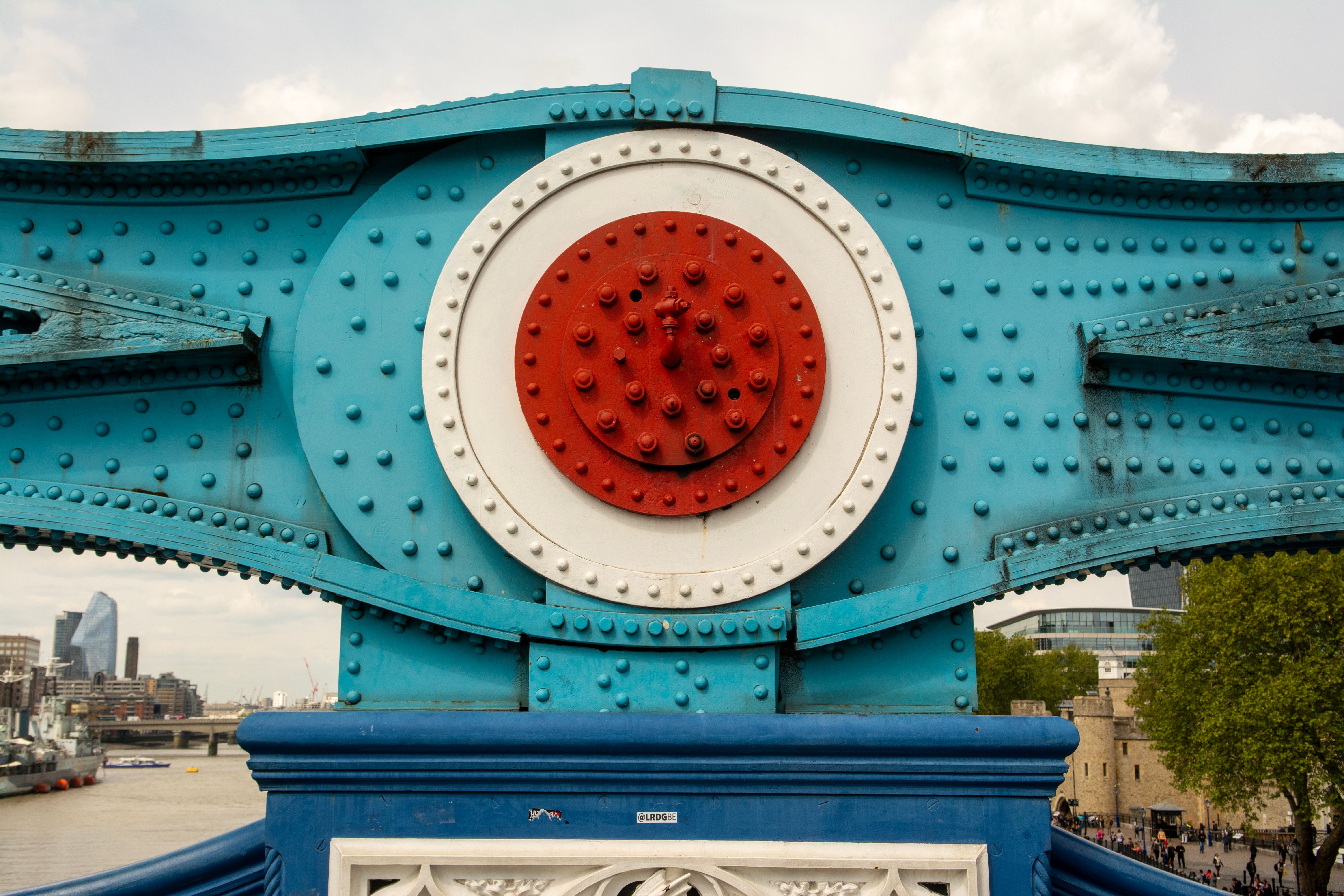 Iconic Design Element on London's Tower Bridge · Free Stock Photo